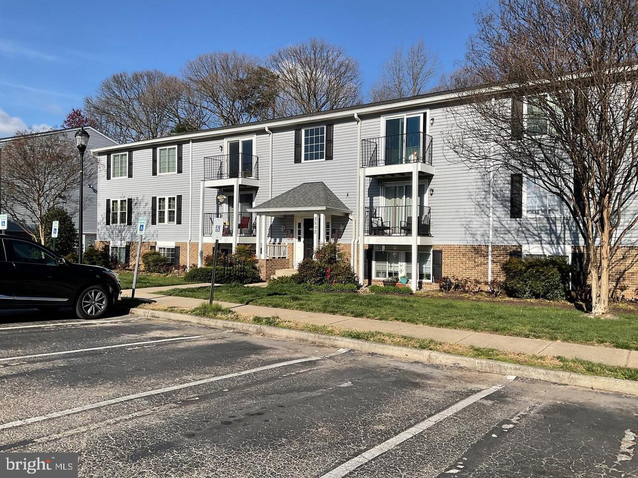 3502 LOCHEARN COURT A A