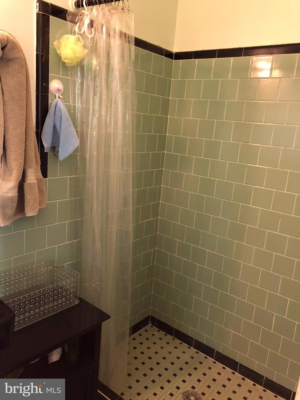 ADMIRAL HEIGHTS - Residential