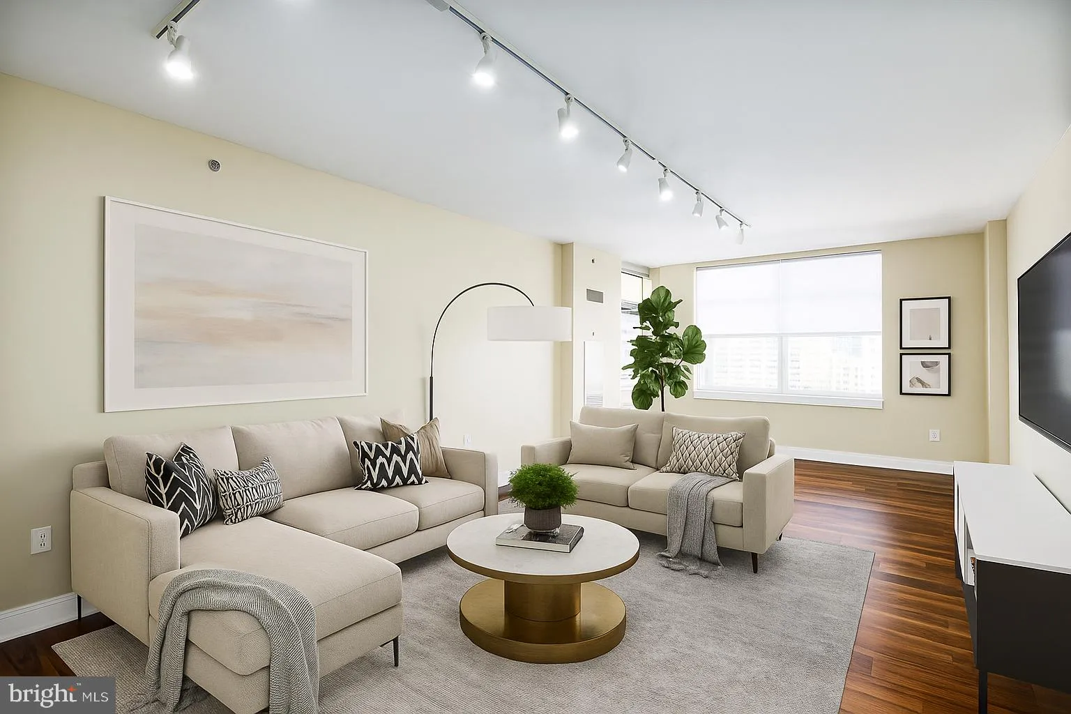 Philadelphia, Pennsylvania 19146, United States, 1 Bedroom Bedrooms, ,1 BathroomBathrooms,Residential,Active,154459