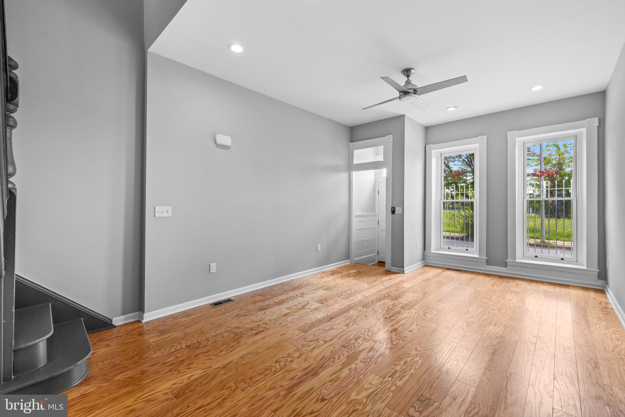 JOHNSTON SQUARE - Residential