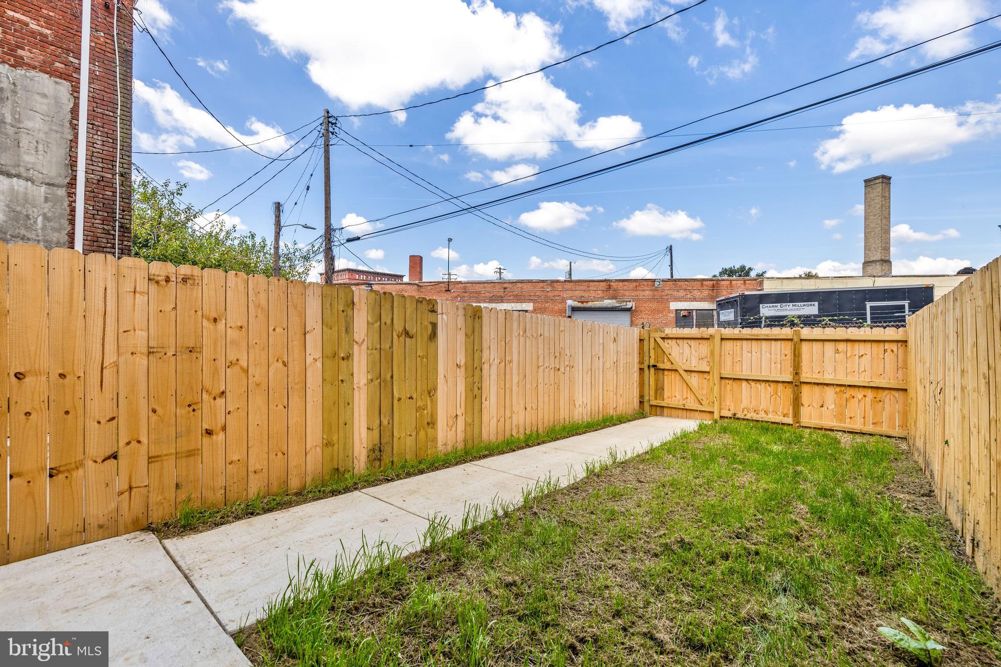 JOHNSTON SQUARE - Residential