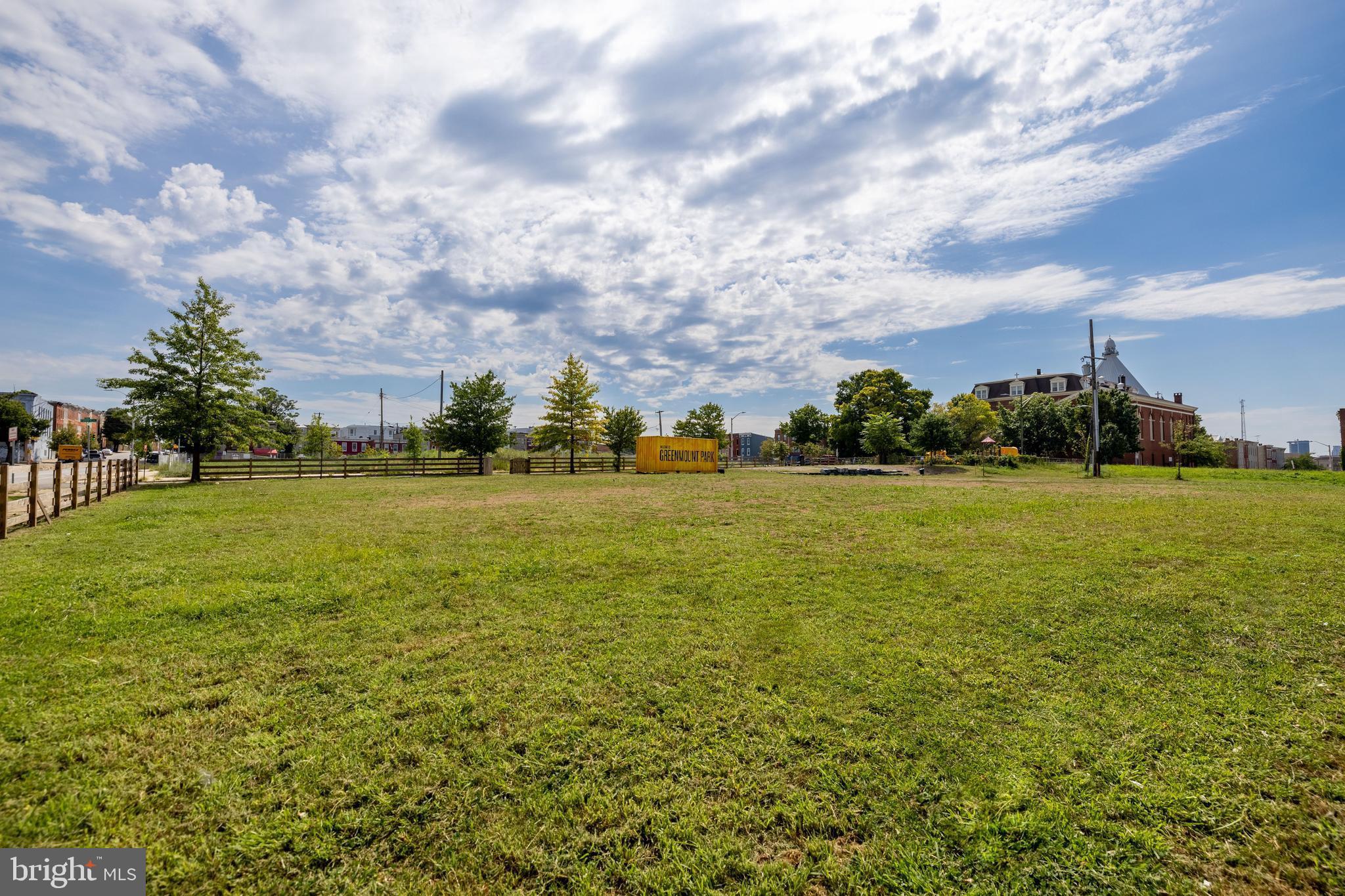 JOHNSTON SQUARE - Residential