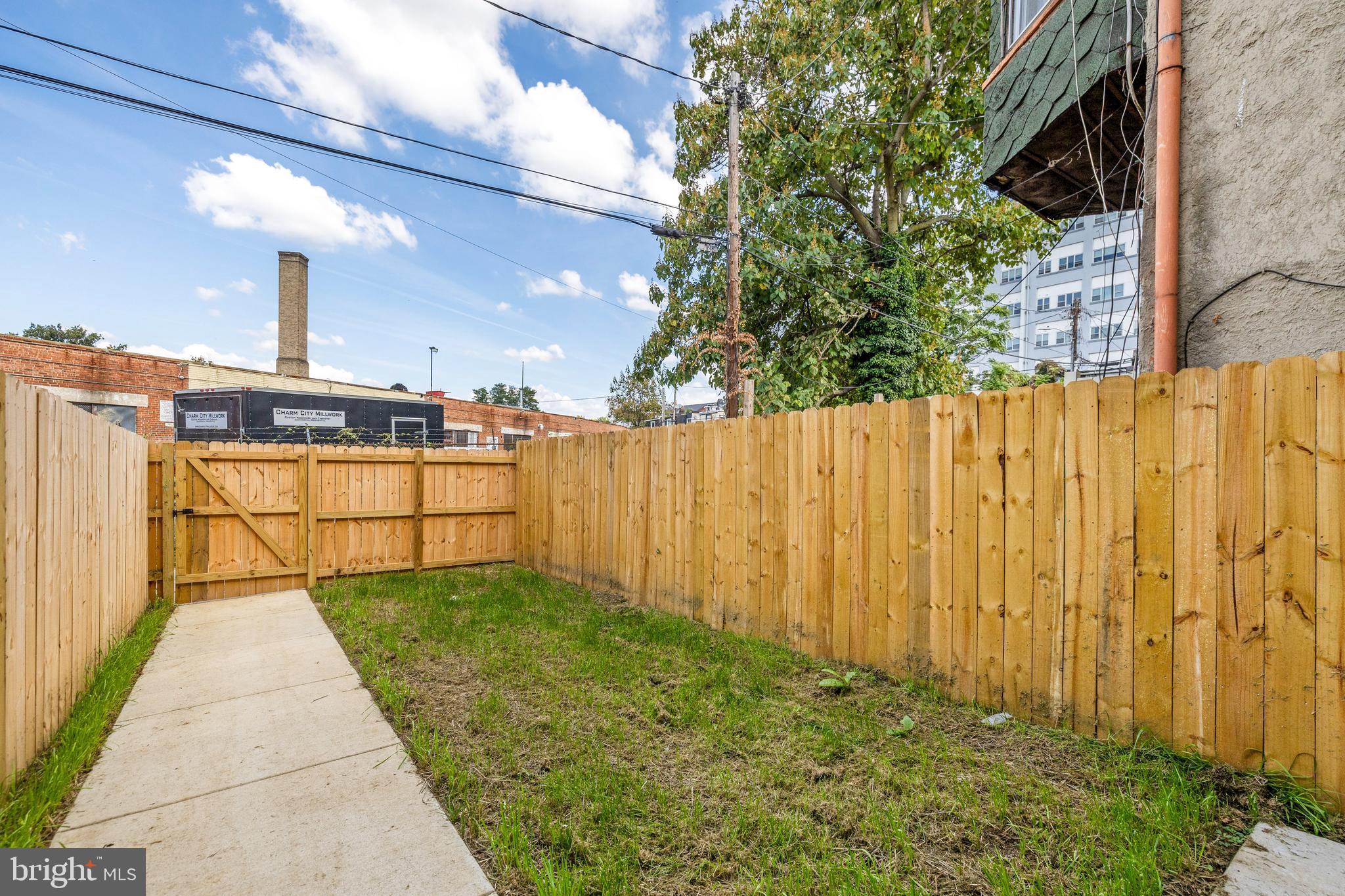 JOHNSTON SQUARE - Residential