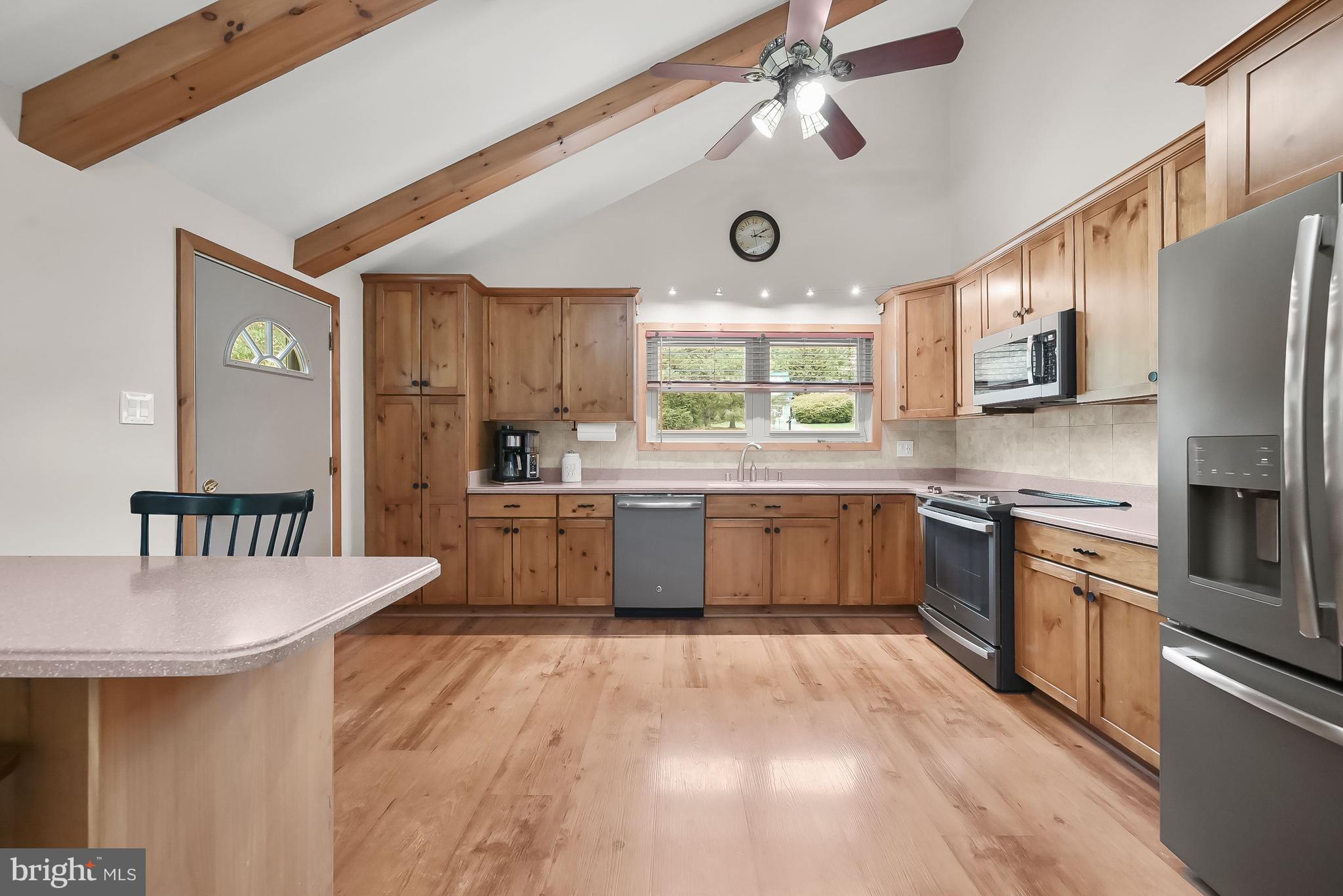 SKYLINE ESTATES - Residential