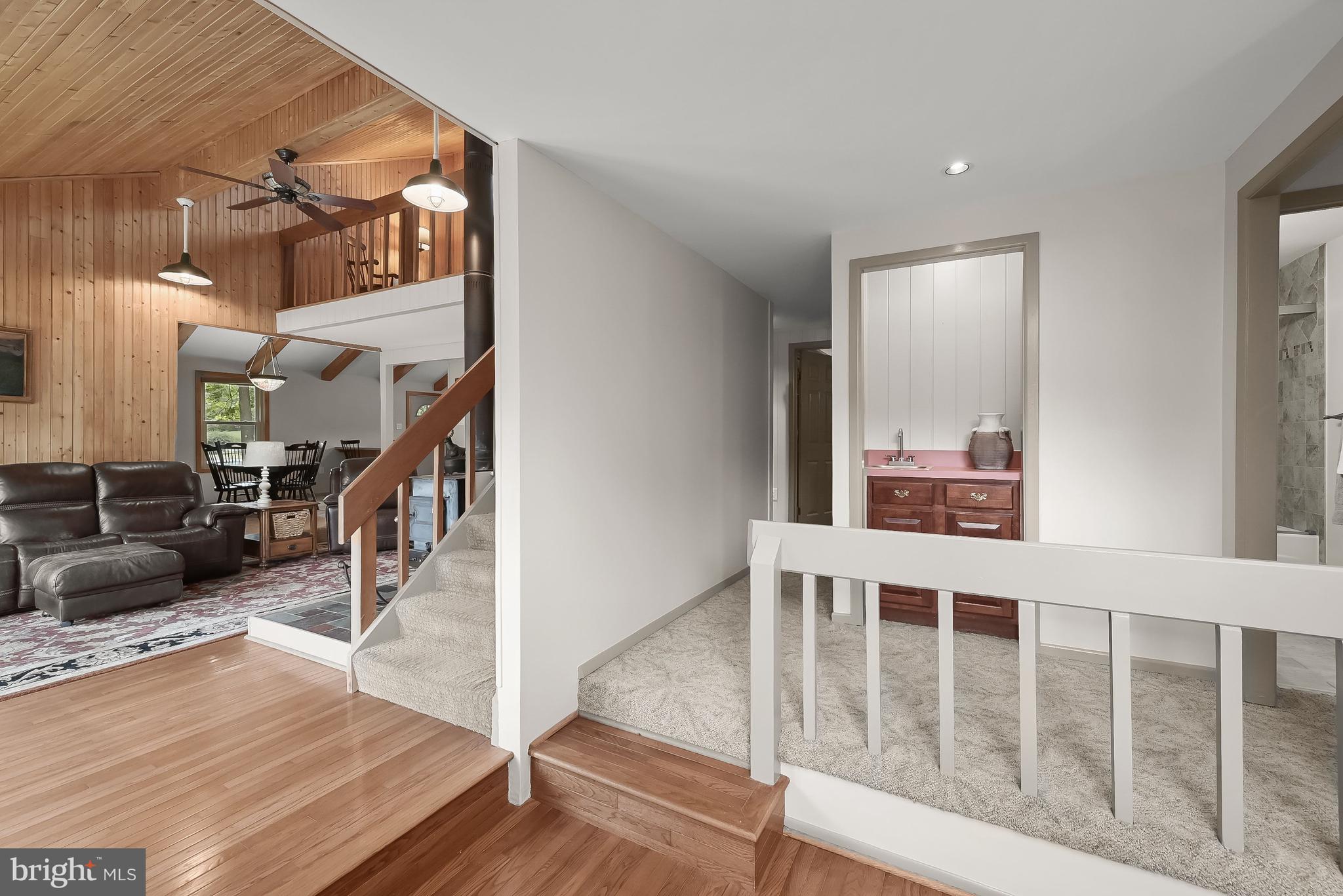 SKYLINE ESTATES - Residential