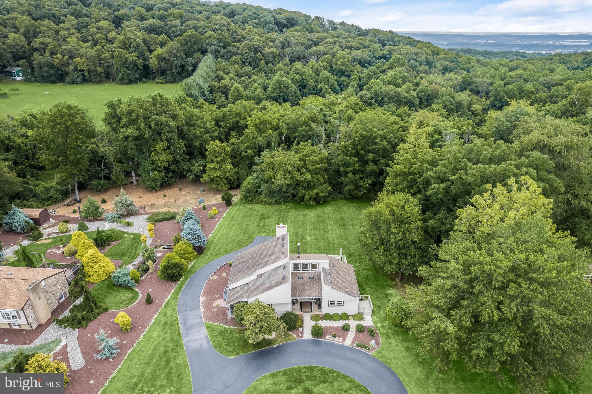 SKYLINE ESTATES - Residential