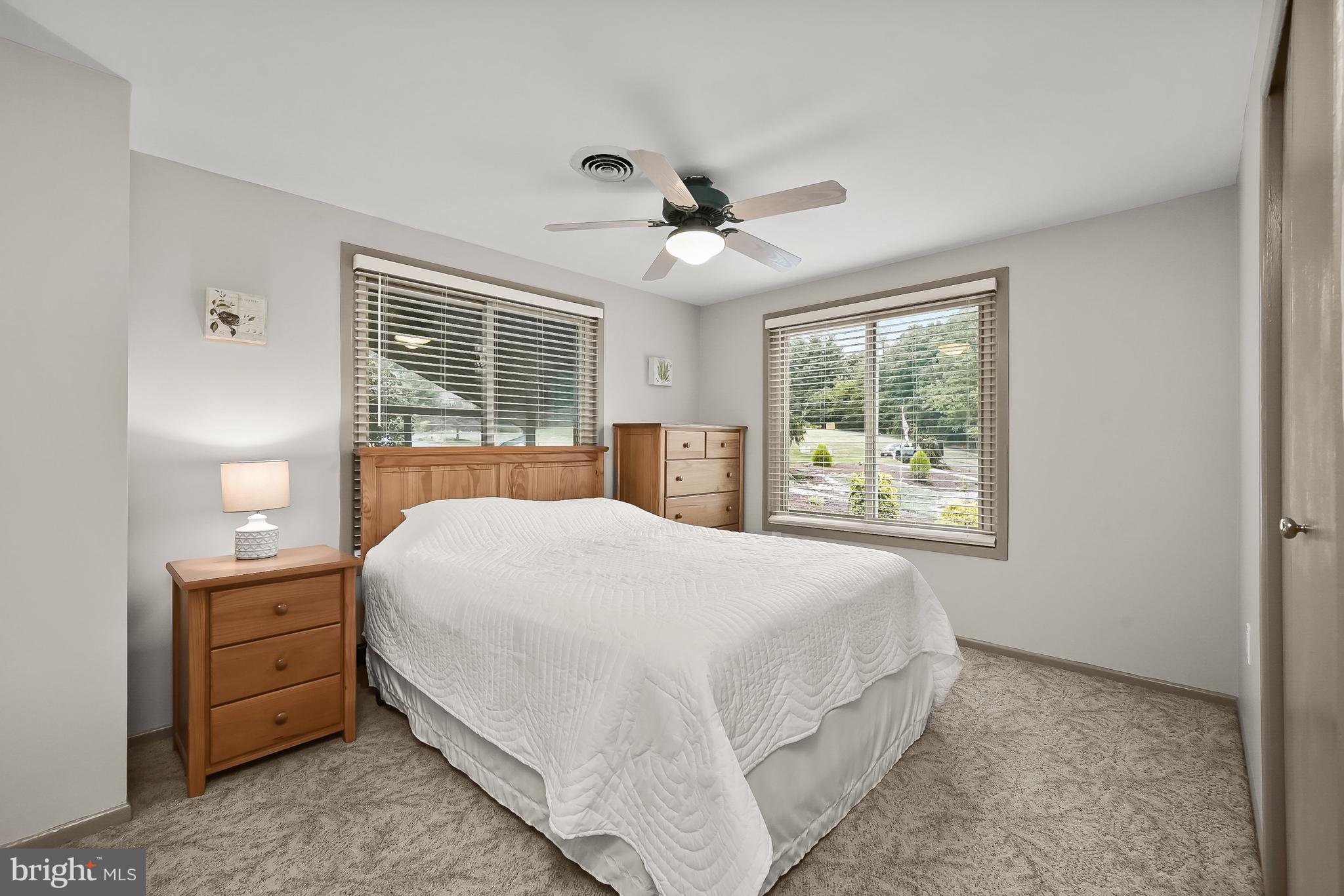 SKYLINE ESTATES - Residential