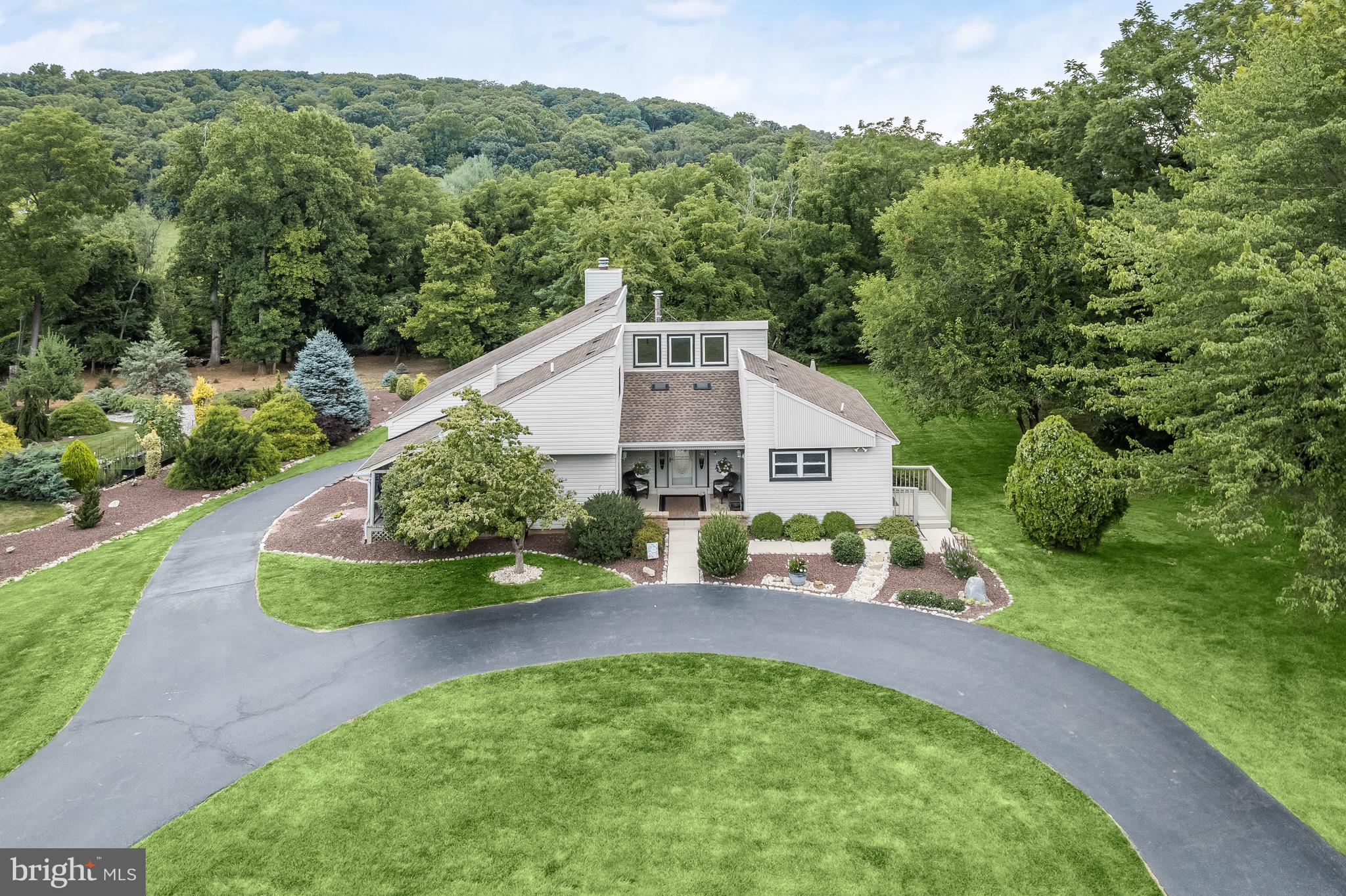 SKYLINE ESTATES - Residential