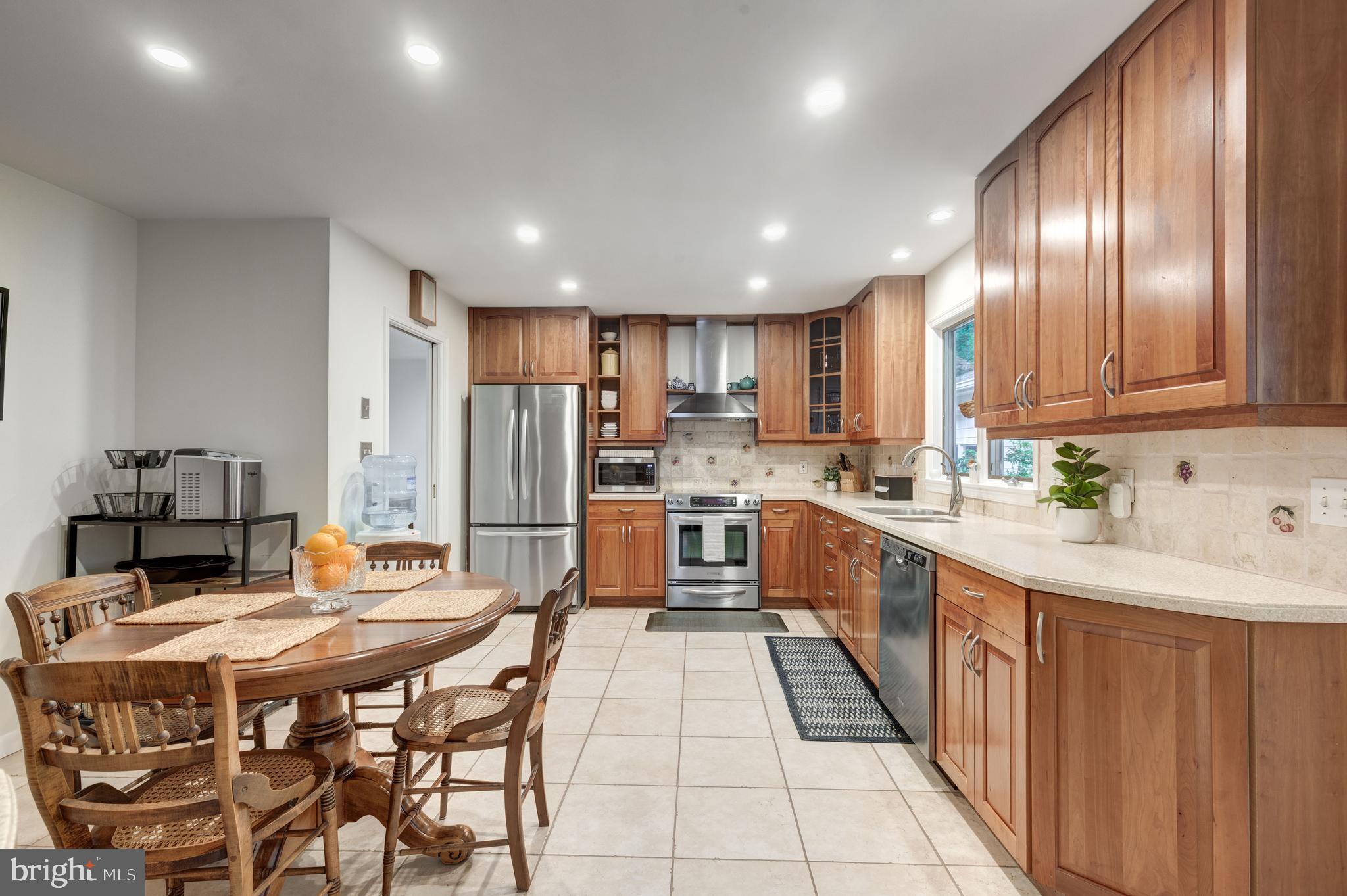 CAMBRIA - Residential