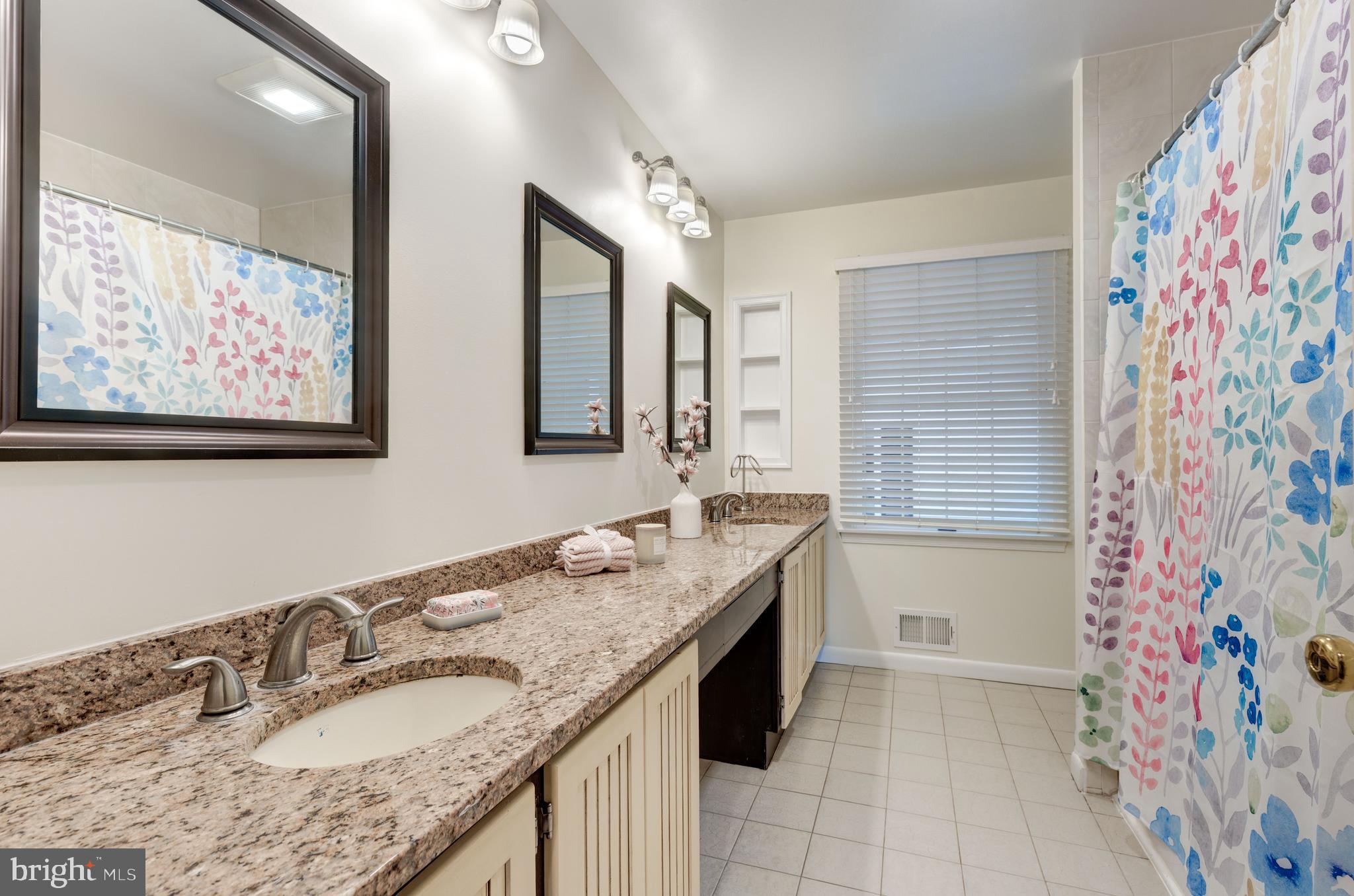 CAMBRIA - Residential