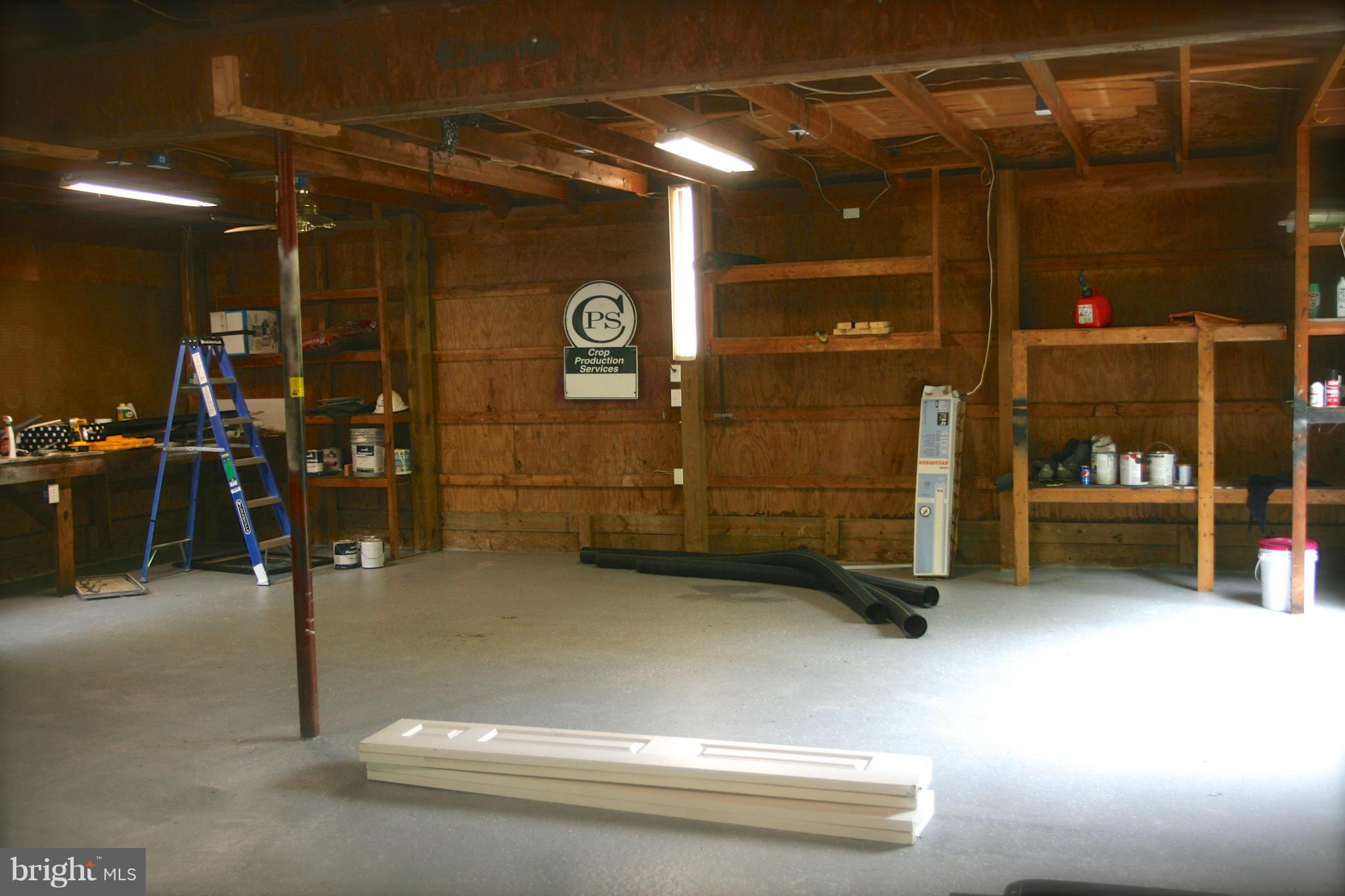 SHADE TREE - Residential