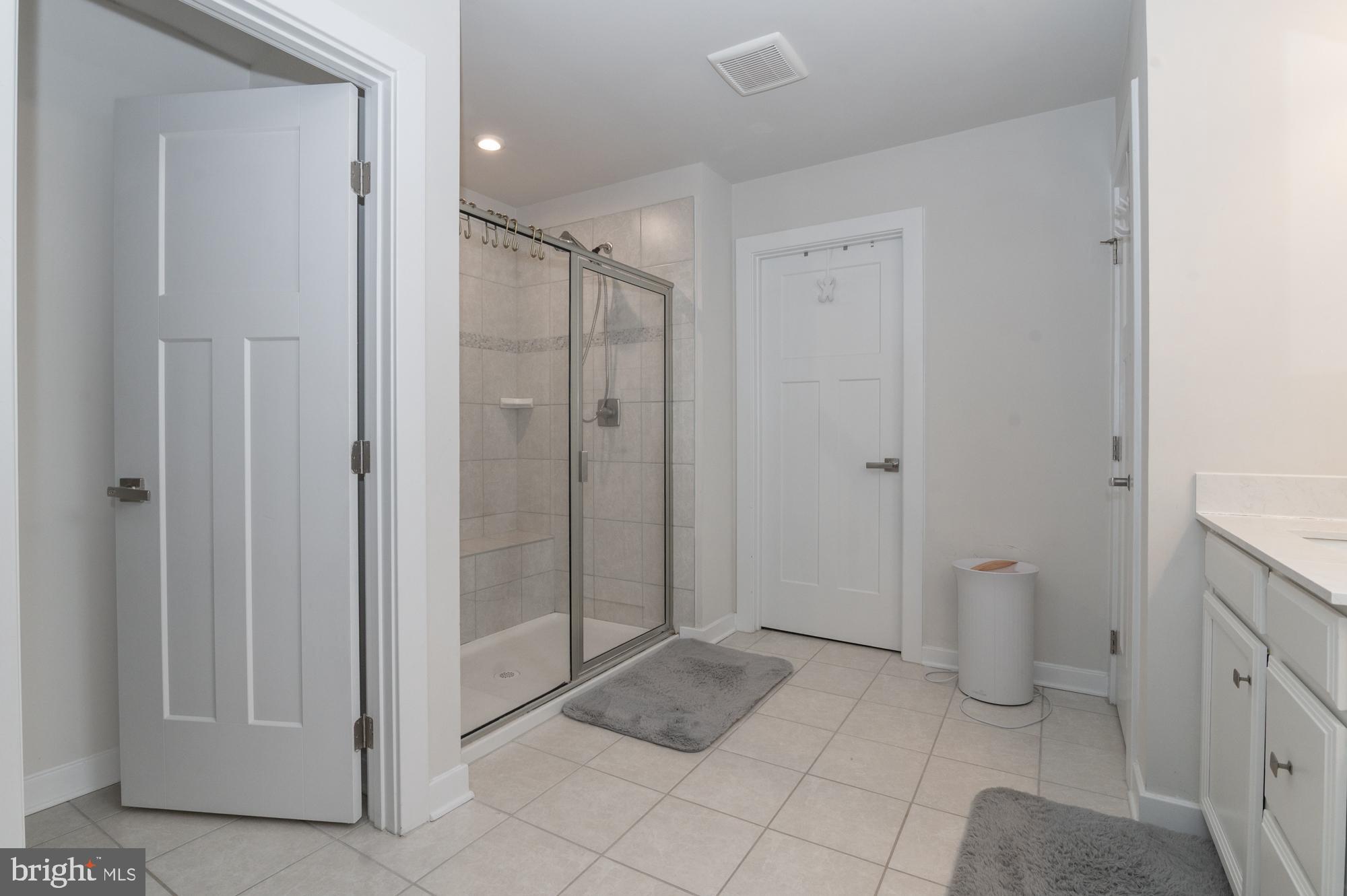 BRUNSWICK CROSSING - Residential Lease