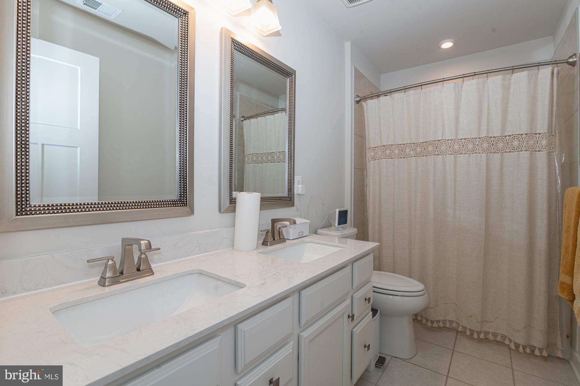 BRUNSWICK CROSSING - Residential Lease