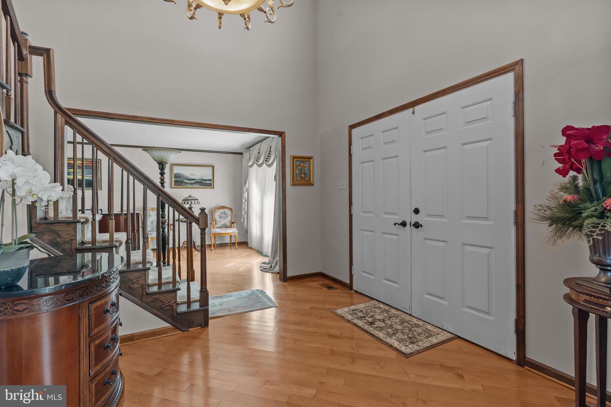 15 ROY LANE