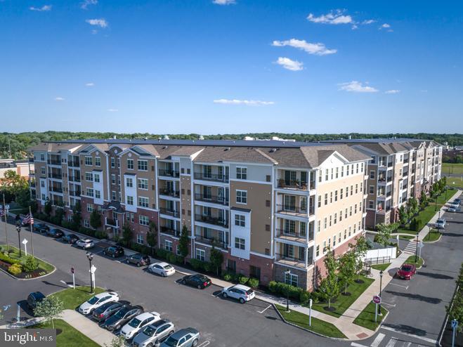 1309 CHURCHILL DOWNS WAY