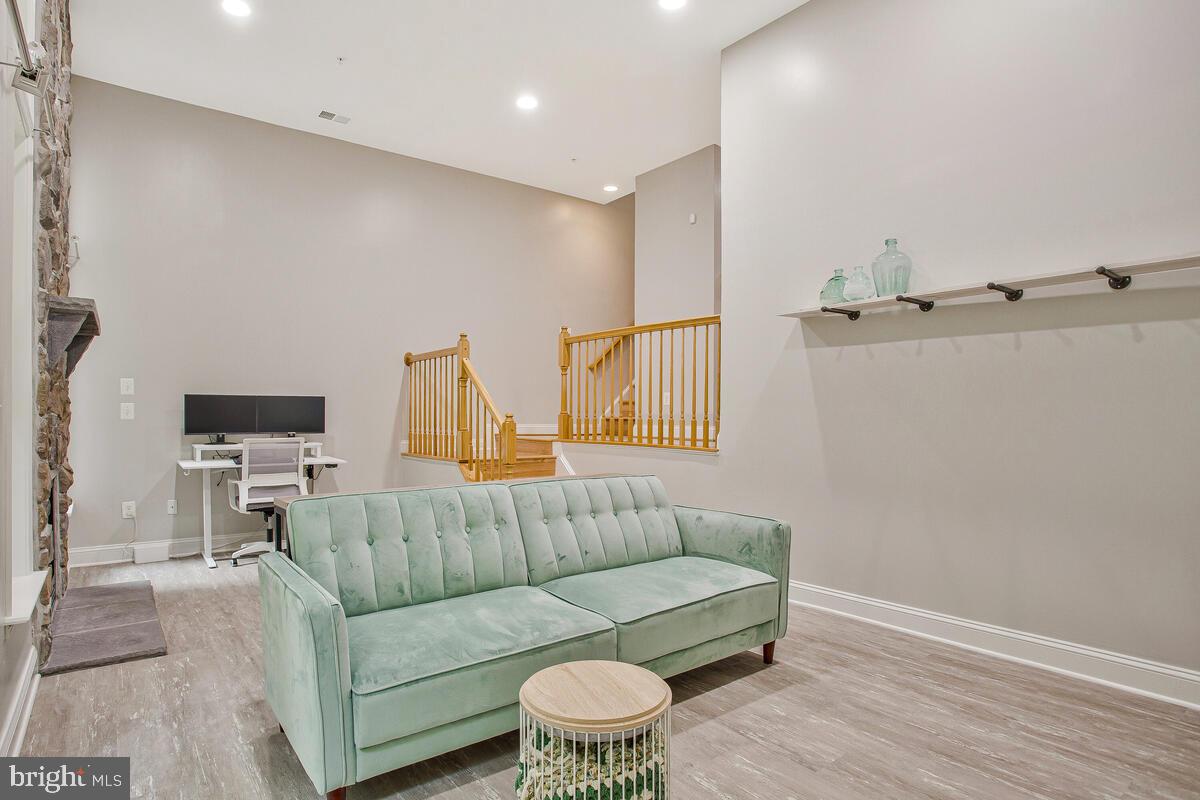 CROFTON GATE - Residential