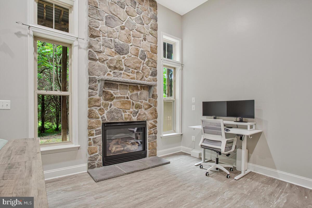 CROFTON GATE - Residential