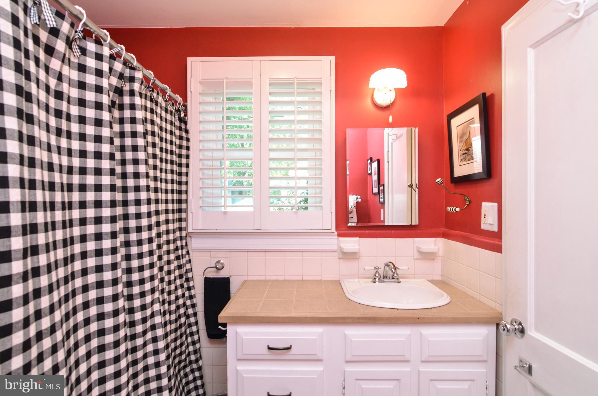 J N ROLLINS - Residential