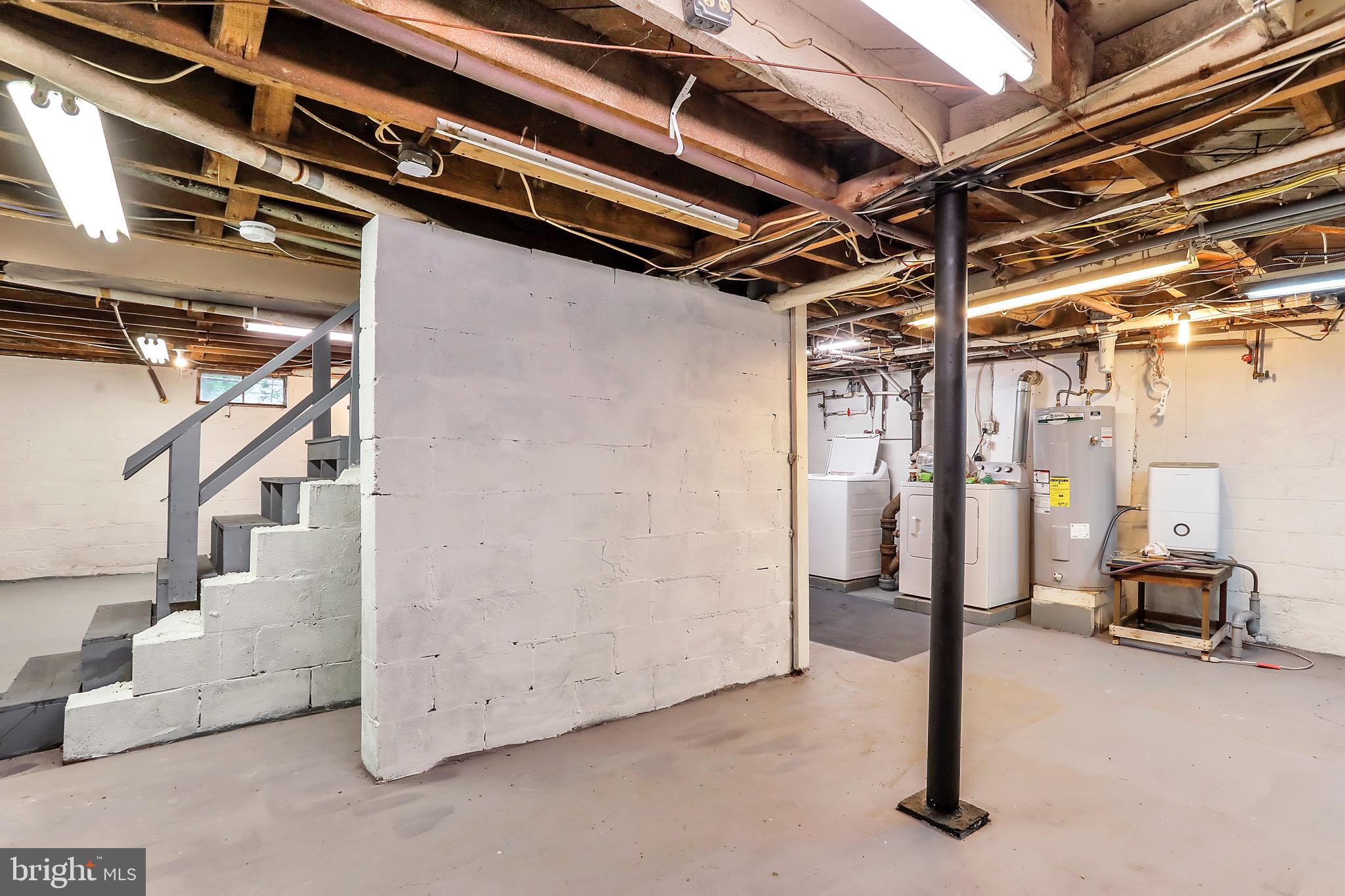 ROYAL VILLAGE - Residential