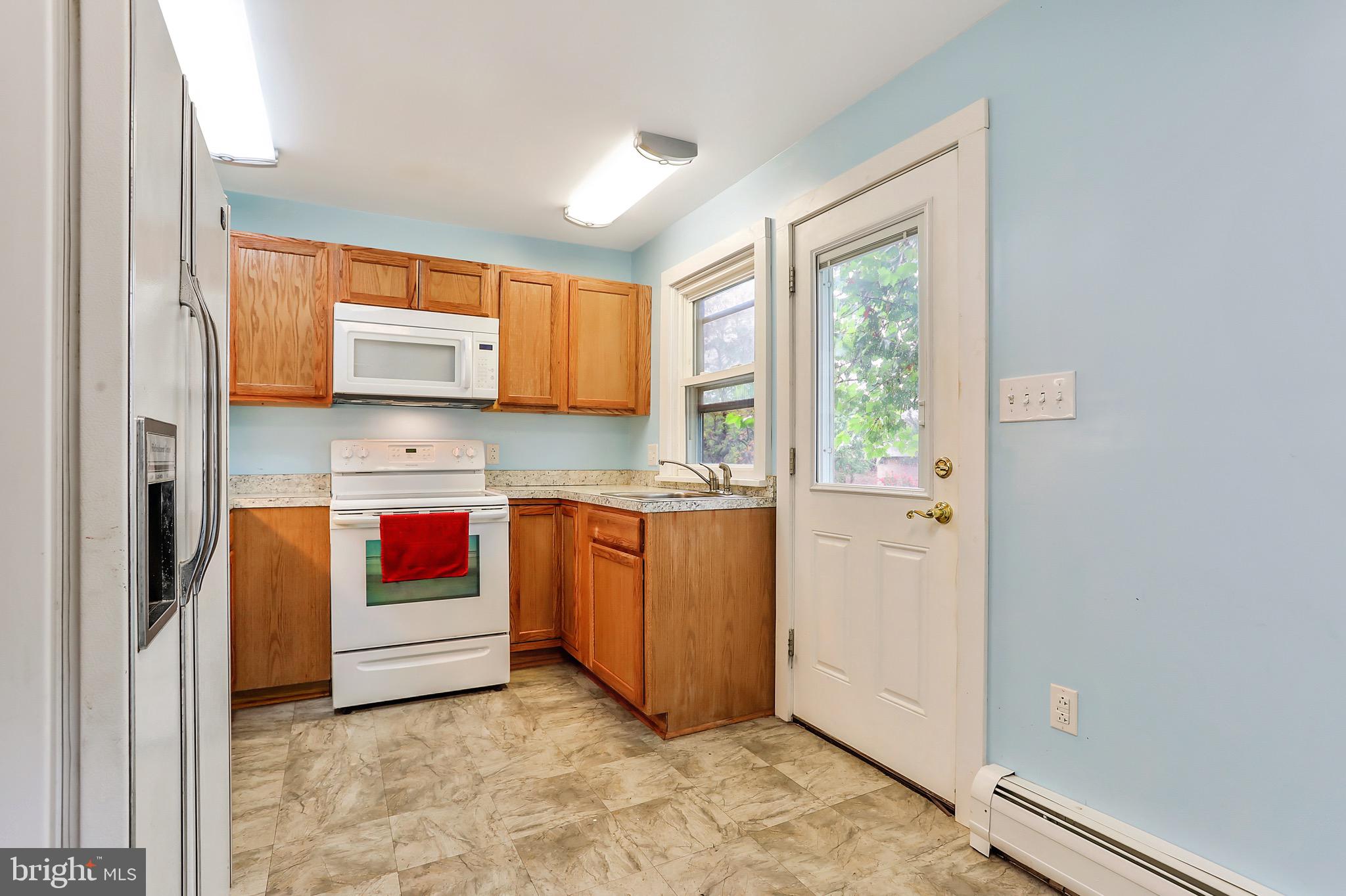 ROYAL VILLAGE - Residential