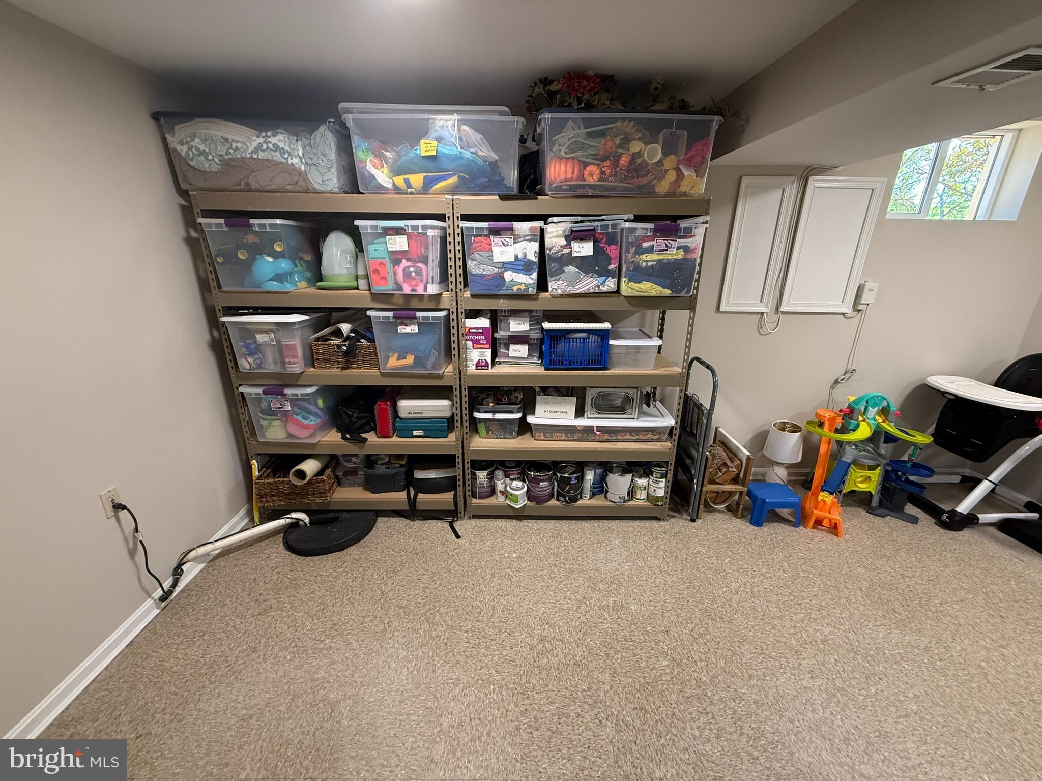 SOUTH RUN OAKS - Residential