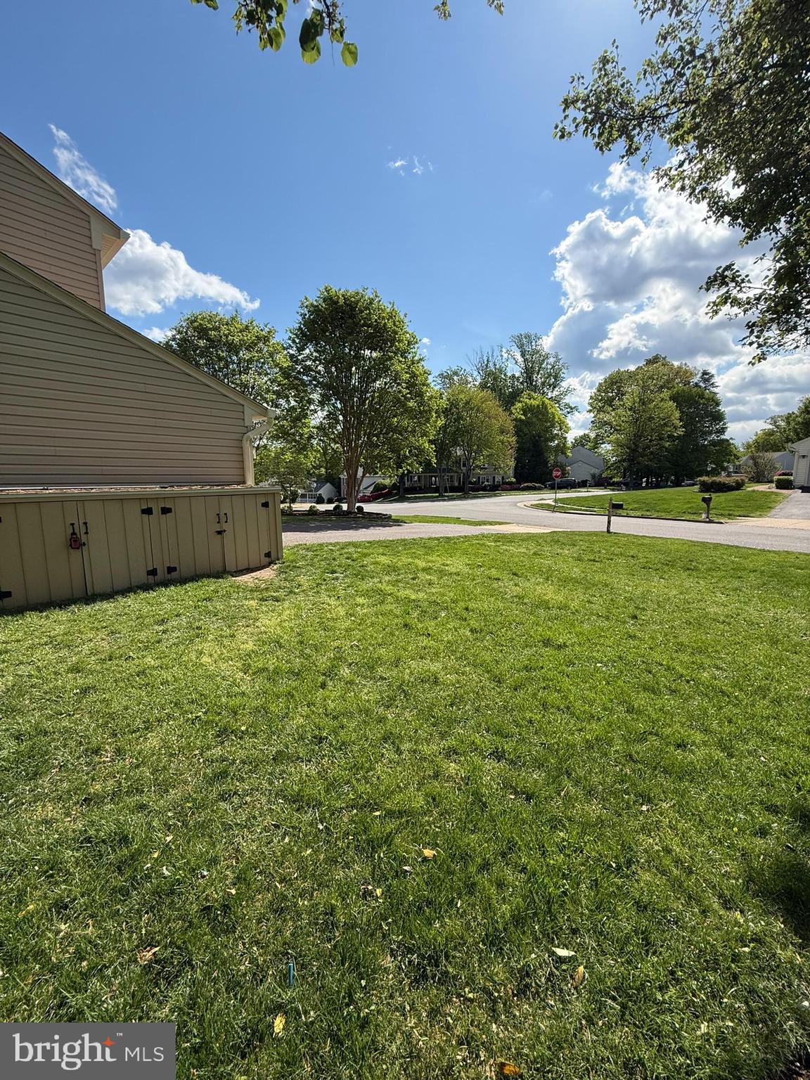 SOUTH RUN OAKS - Residential