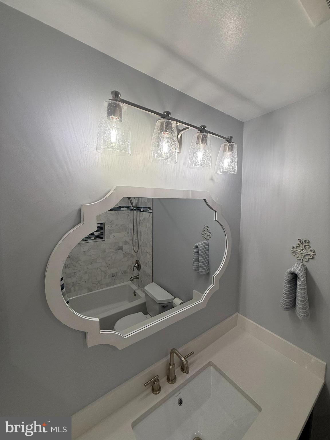 SOUTH RUN OAKS - Residential