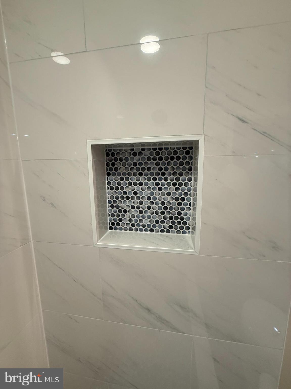 SOUTH RUN OAKS - Residential