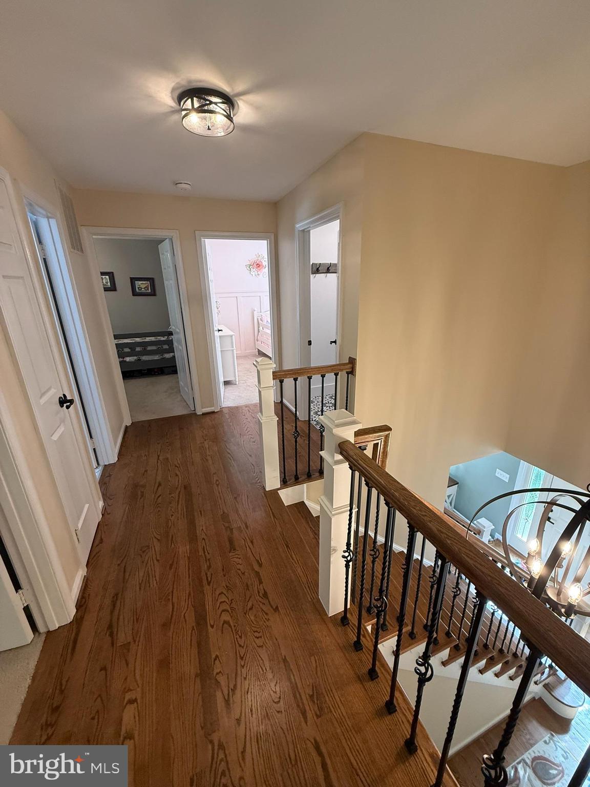 SOUTH RUN OAKS - Residential