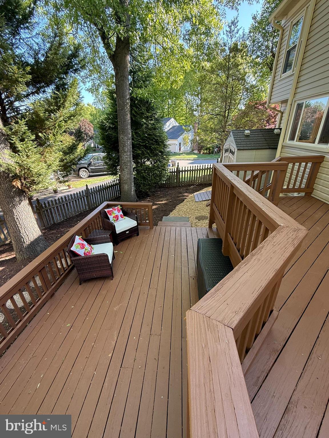 SOUTH RUN OAKS - Residential