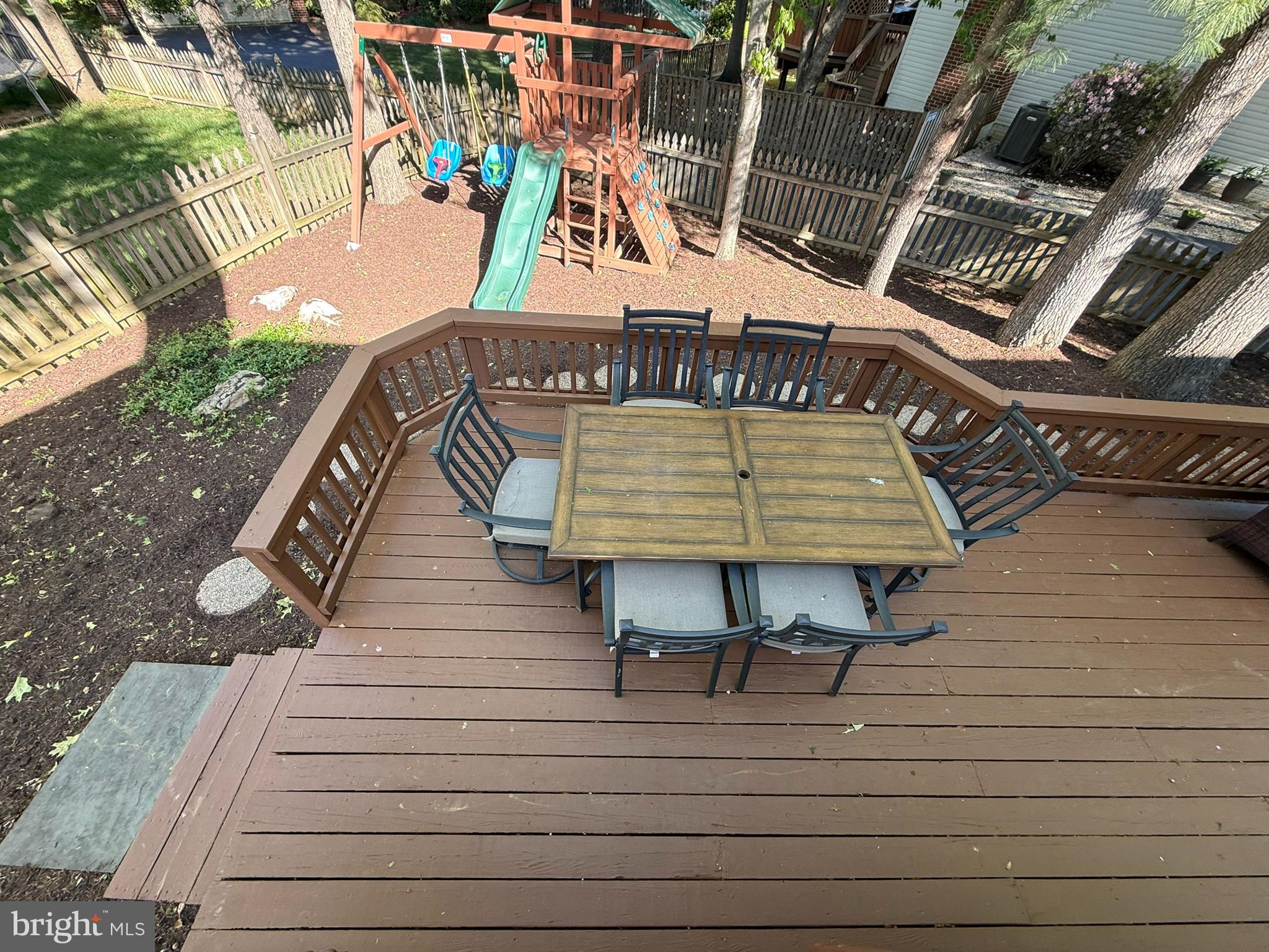 SOUTH RUN OAKS - Residential