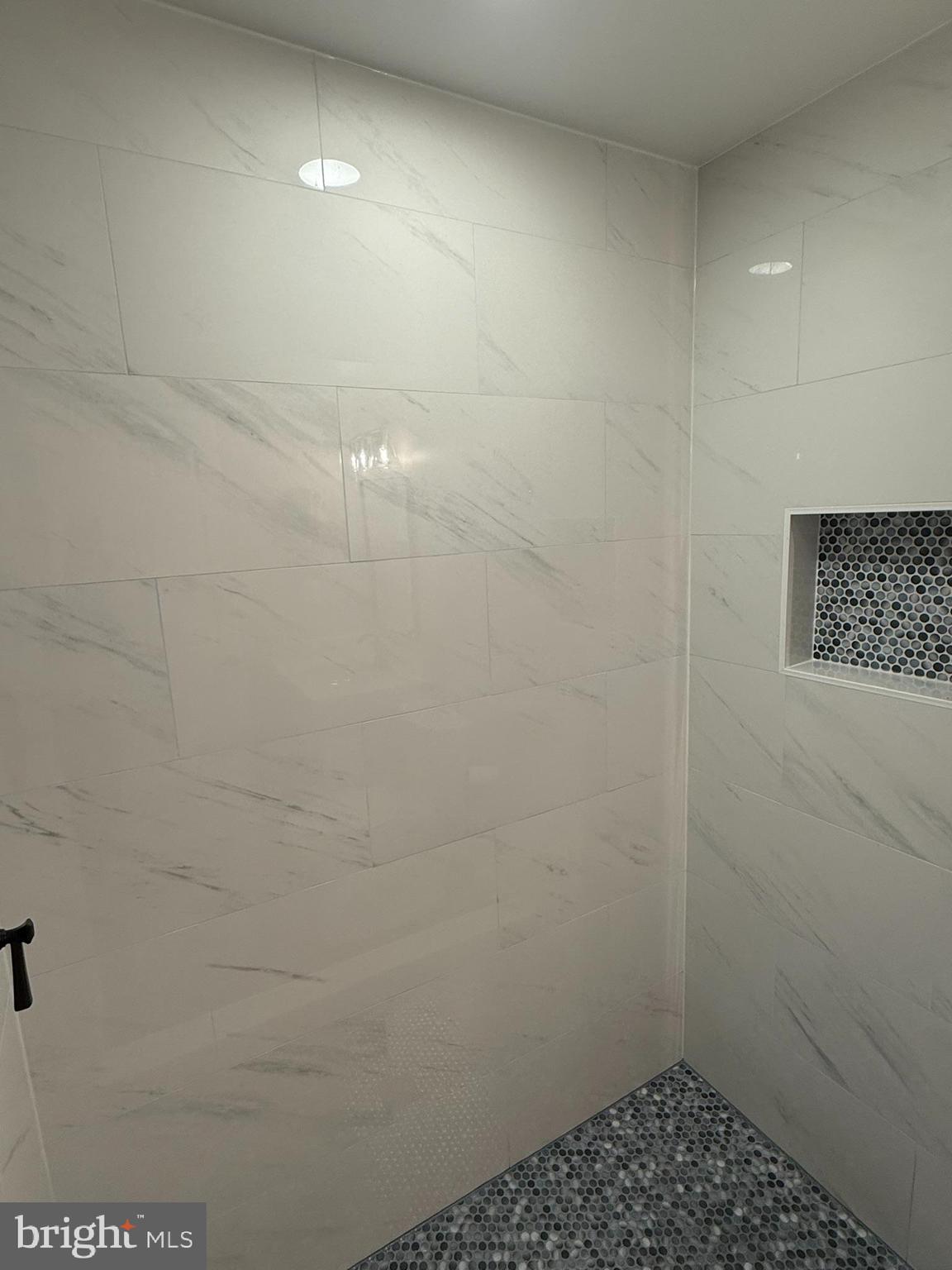 SOUTH RUN OAKS - Residential