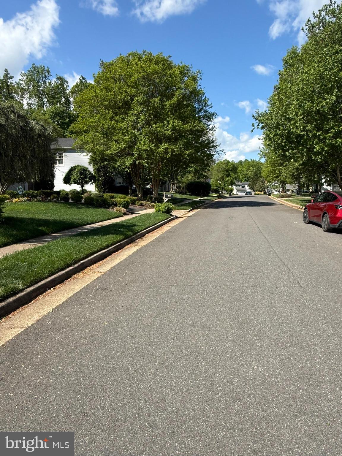 SOUTH RUN OAKS - Residential