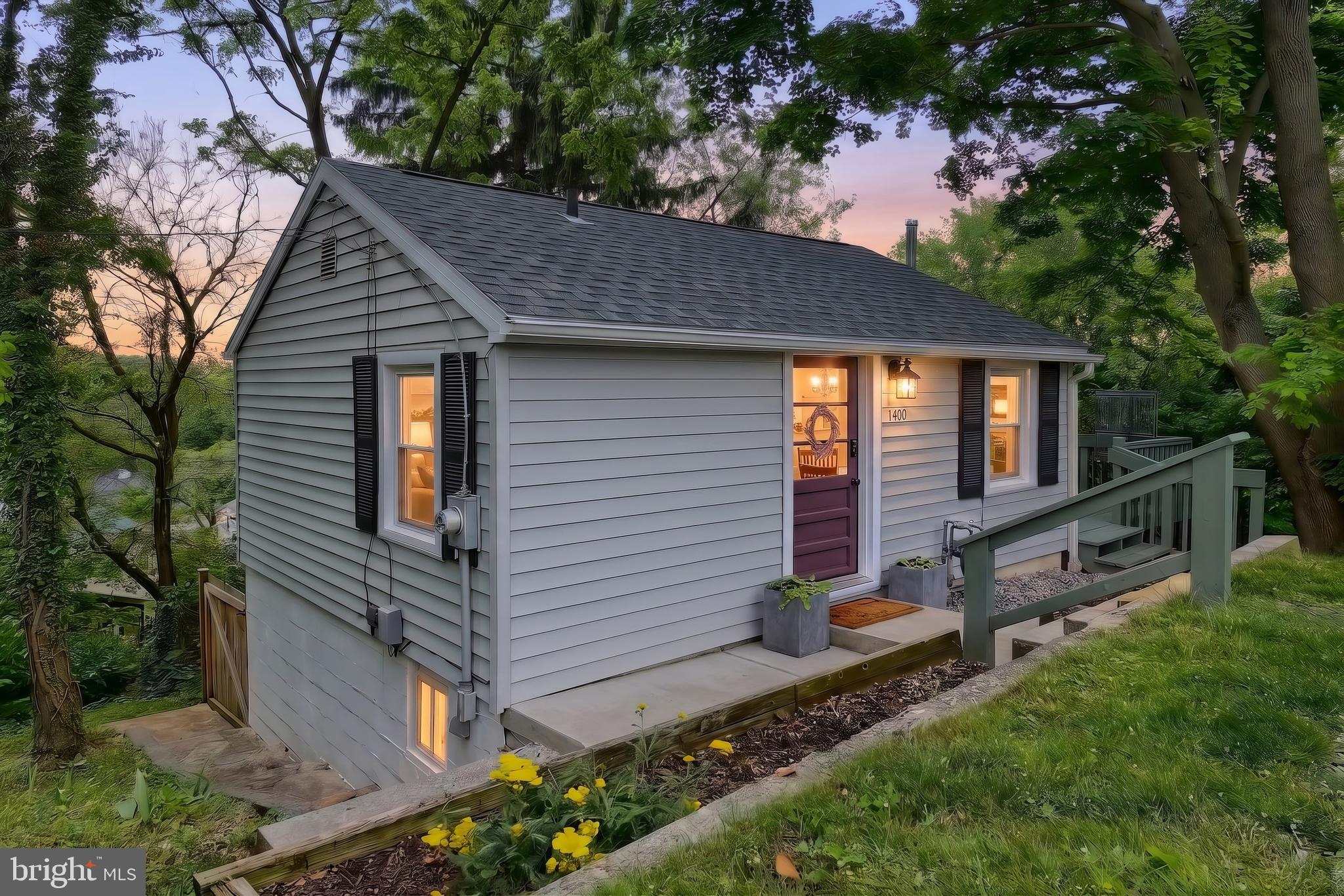 1410 W LOCUST STREET