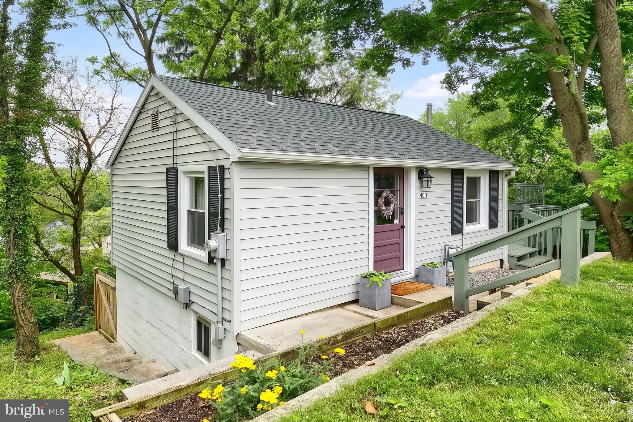 1410 W LOCUST STREET