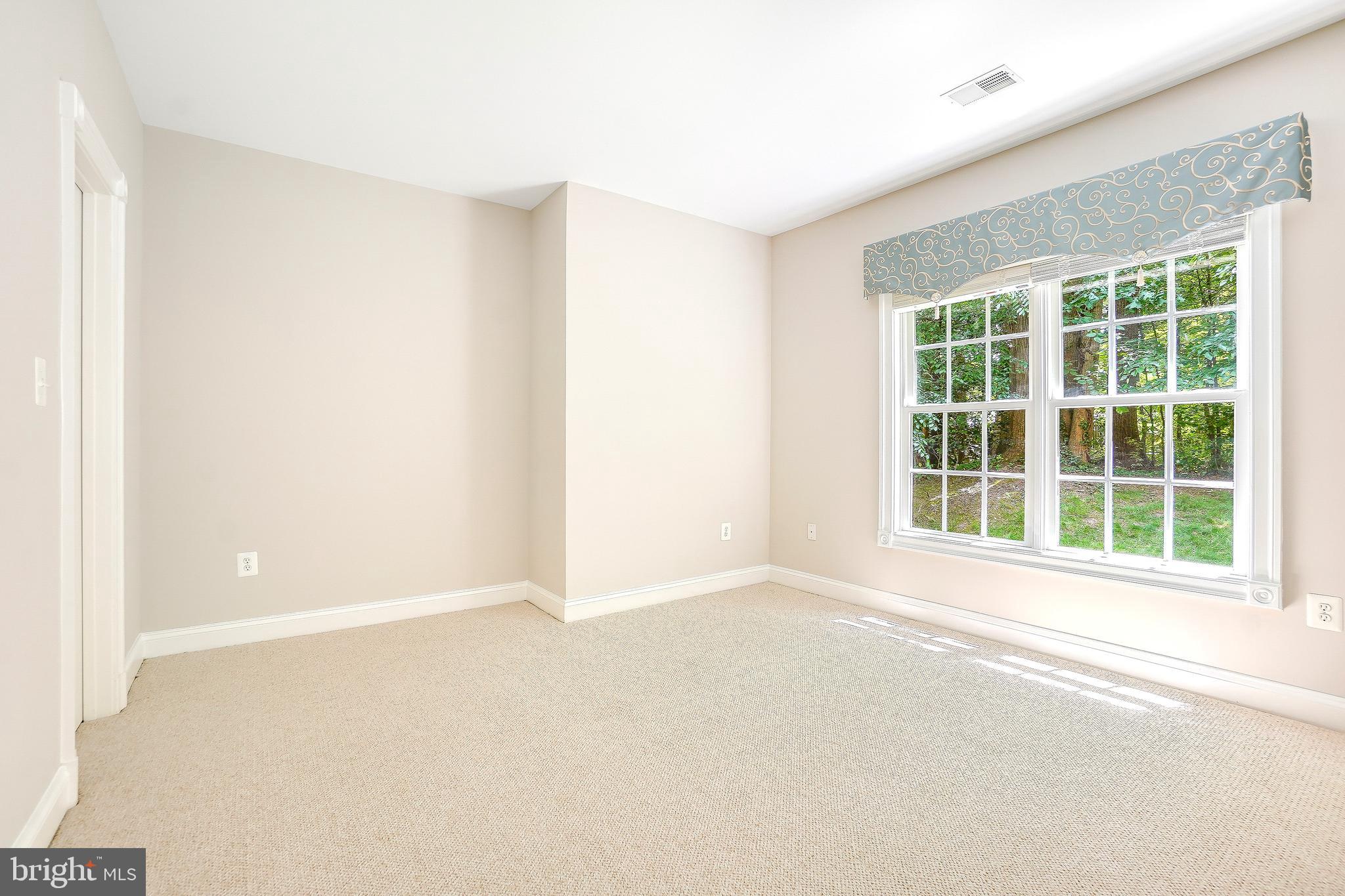 PICKETT'S RESERVE - Residential