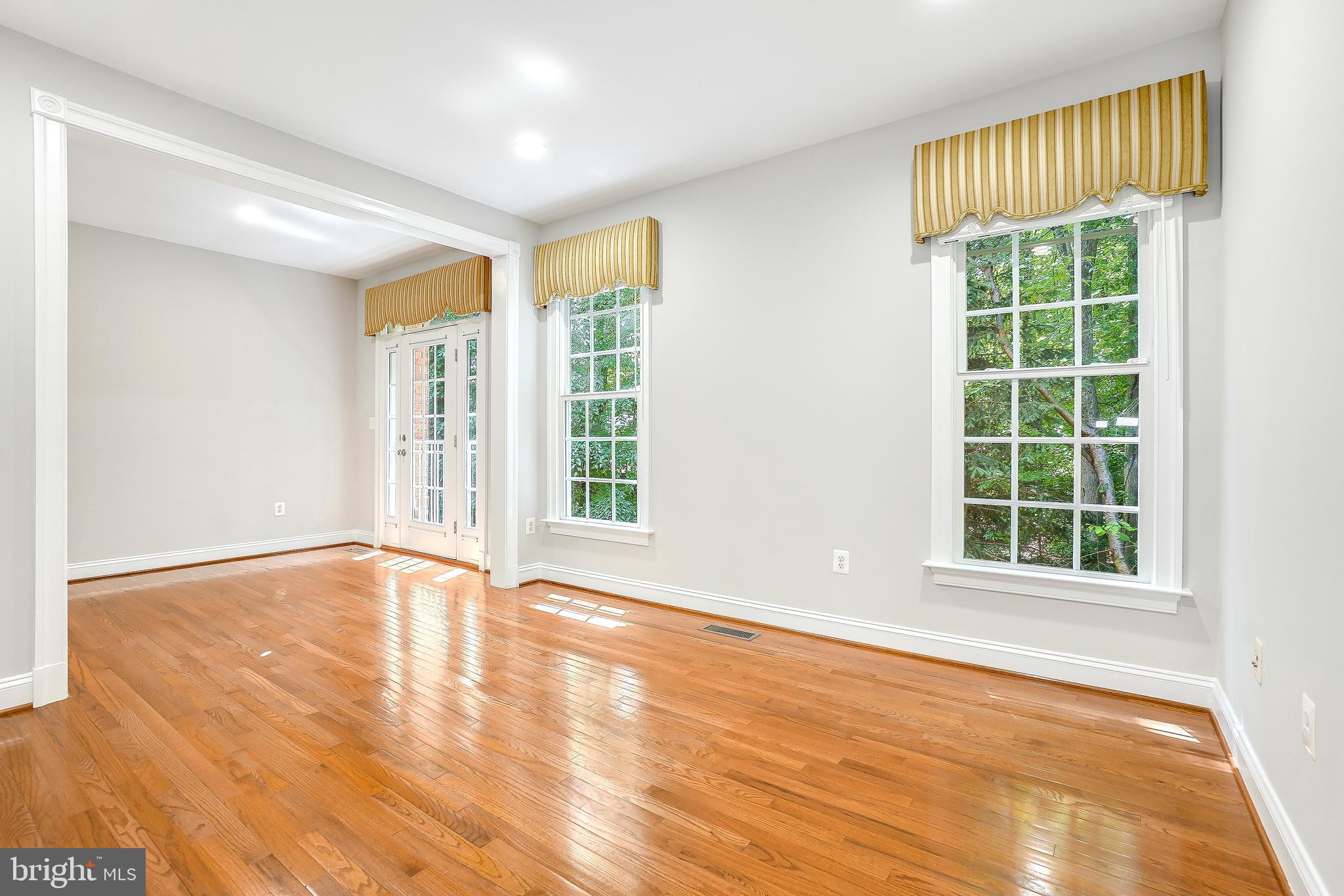 PICKETT'S RESERVE - Residential