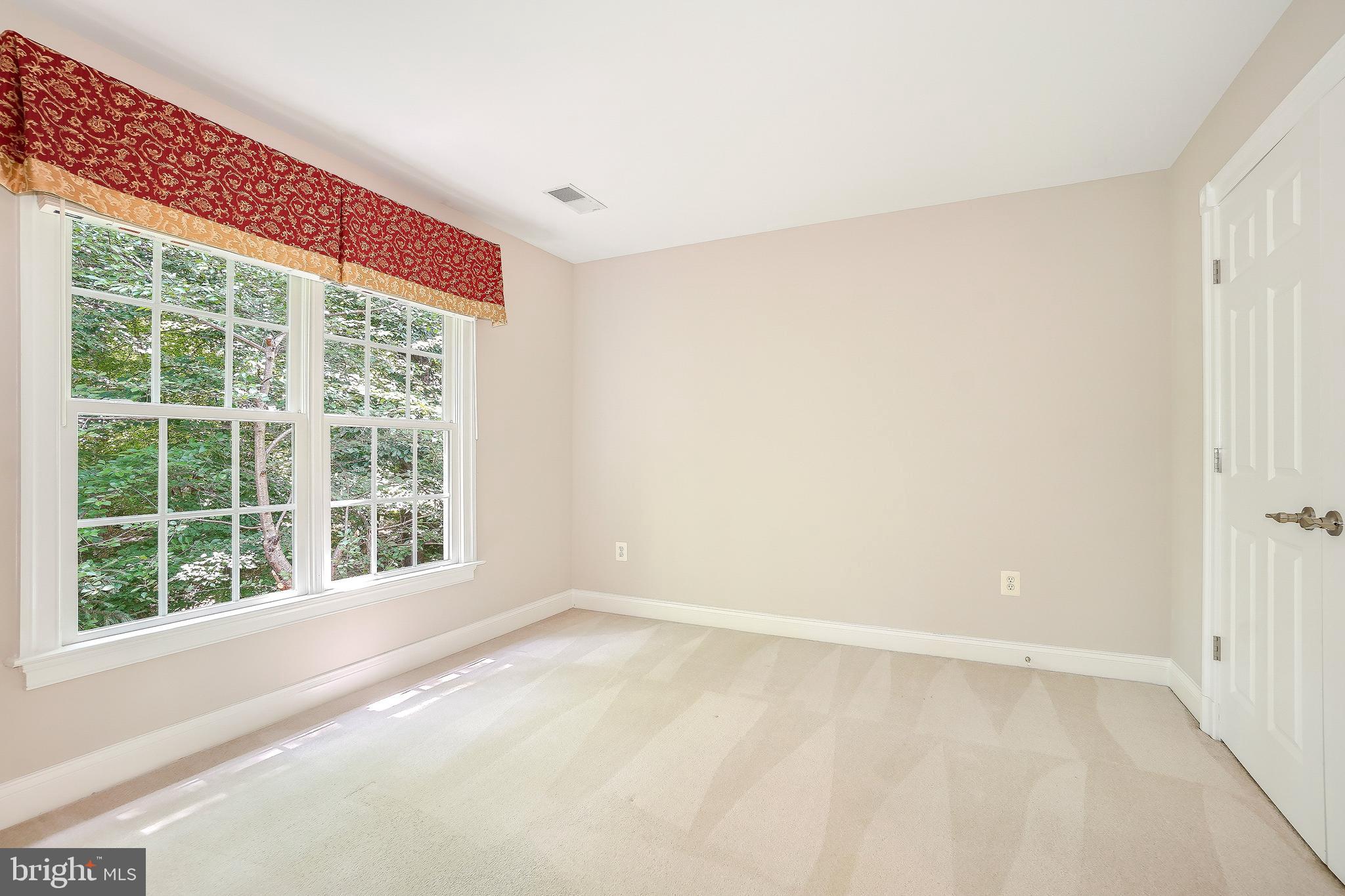 PICKETT'S RESERVE - Residential