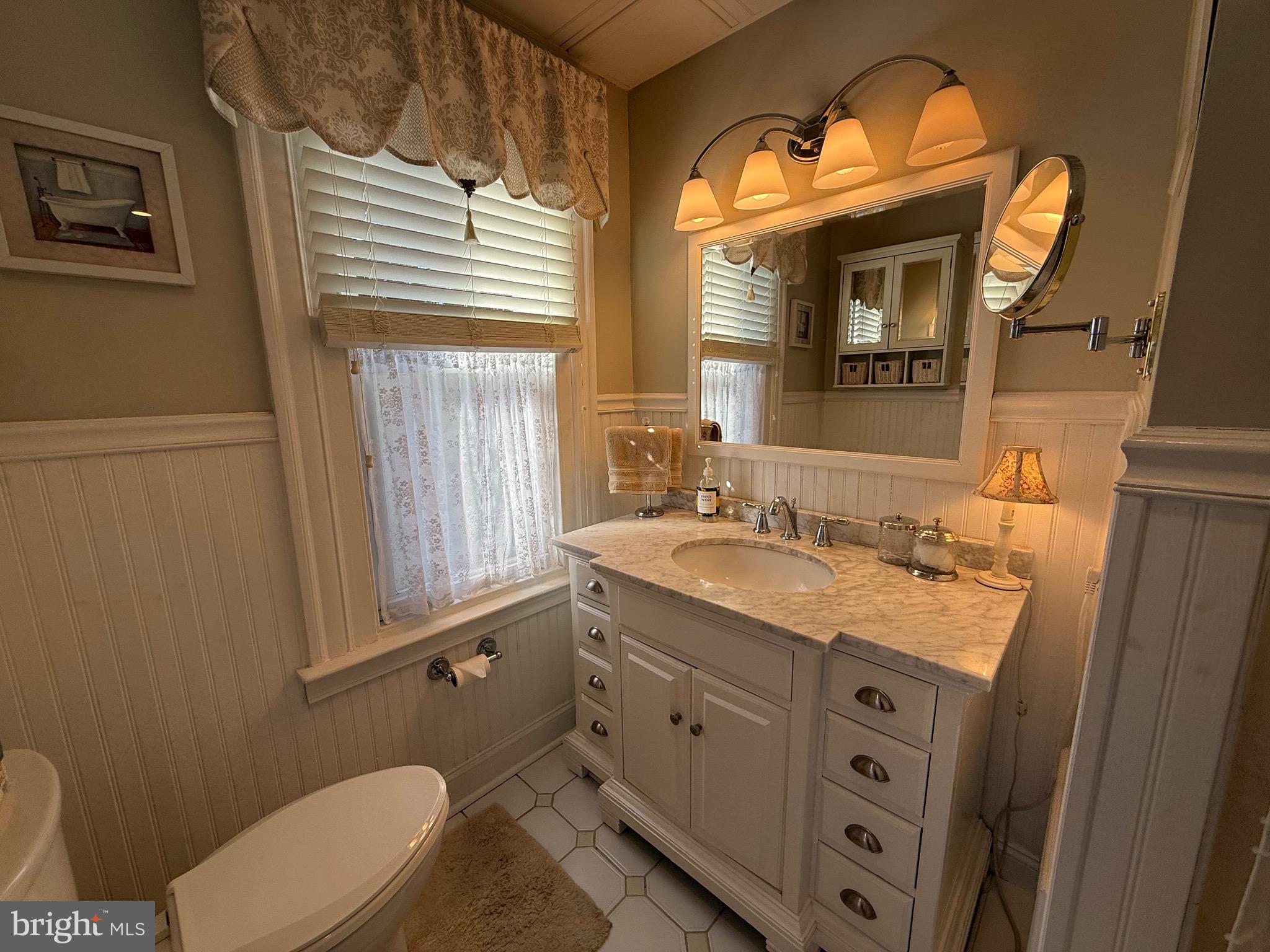 JENKINTOWN - Residential