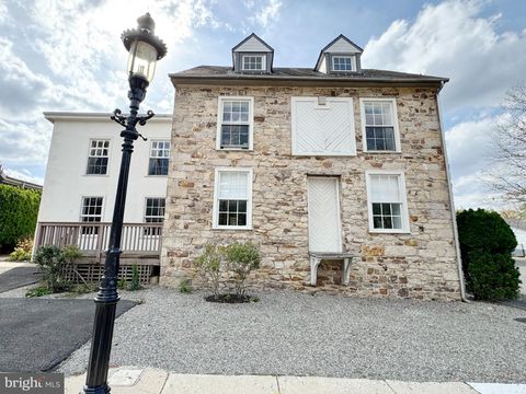 Photo of 340 N Broad Street #1B, DOYLESTOWN, PA 18901 (MLS # PABU2108648) Photo of 340 N Broad Street #1B, DOYLESTOWN, PA 18901 (MLS # PABU2108648)