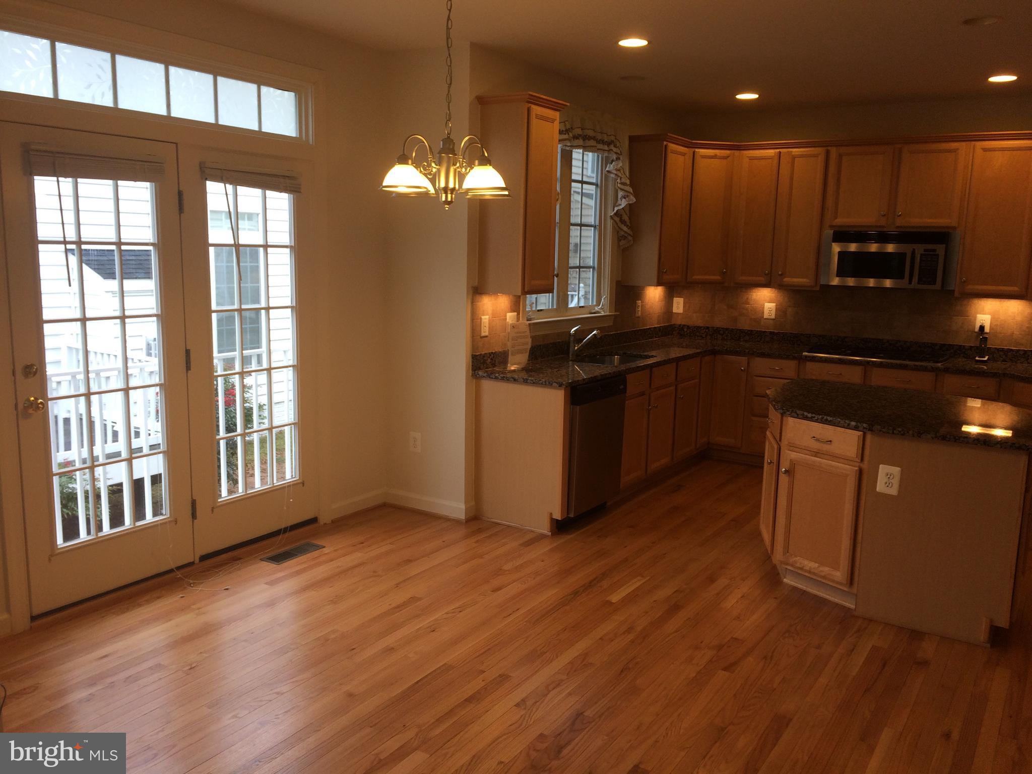 LEISURE WORLD - Residential