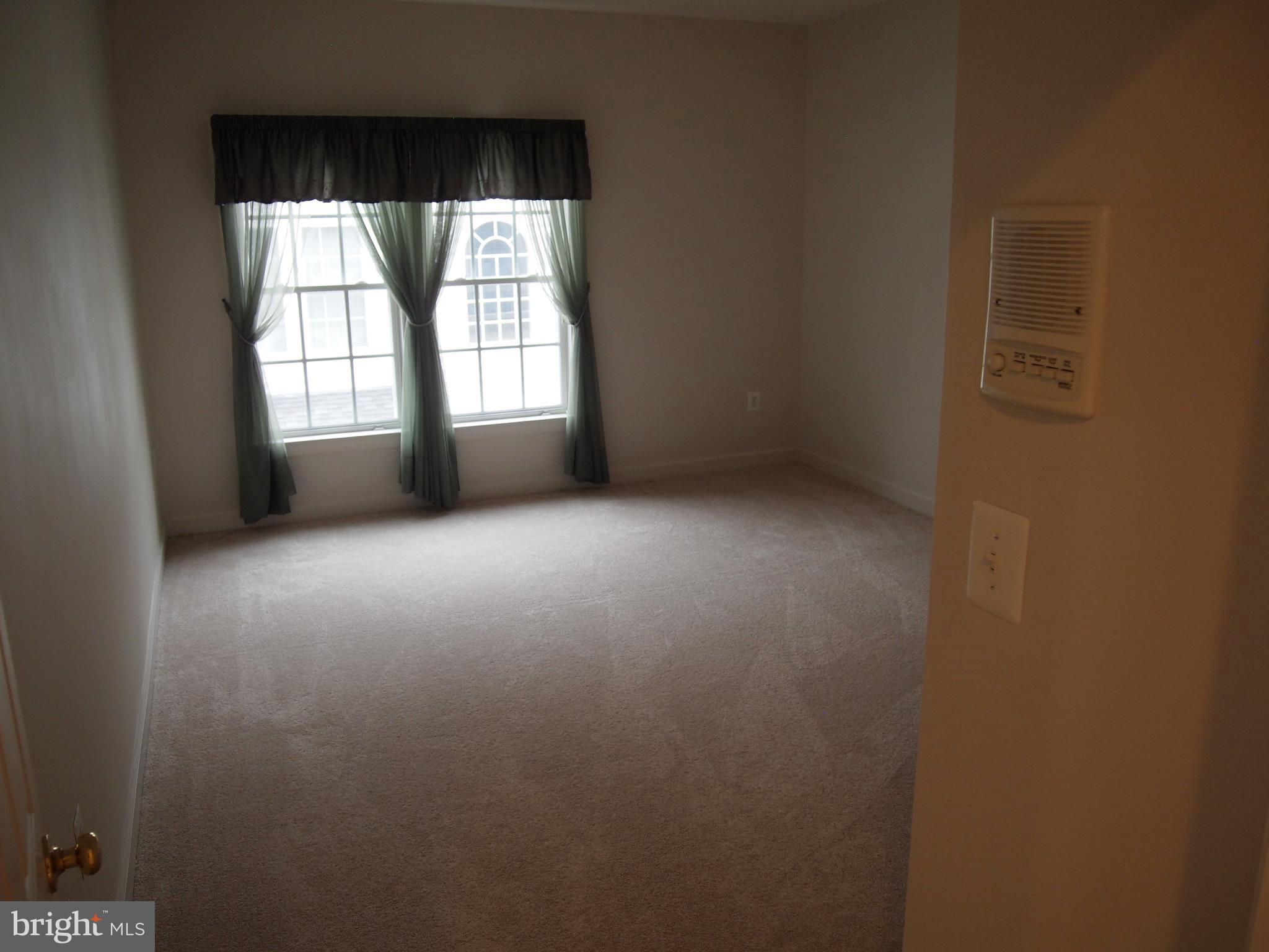 LEISURE WORLD - Residential