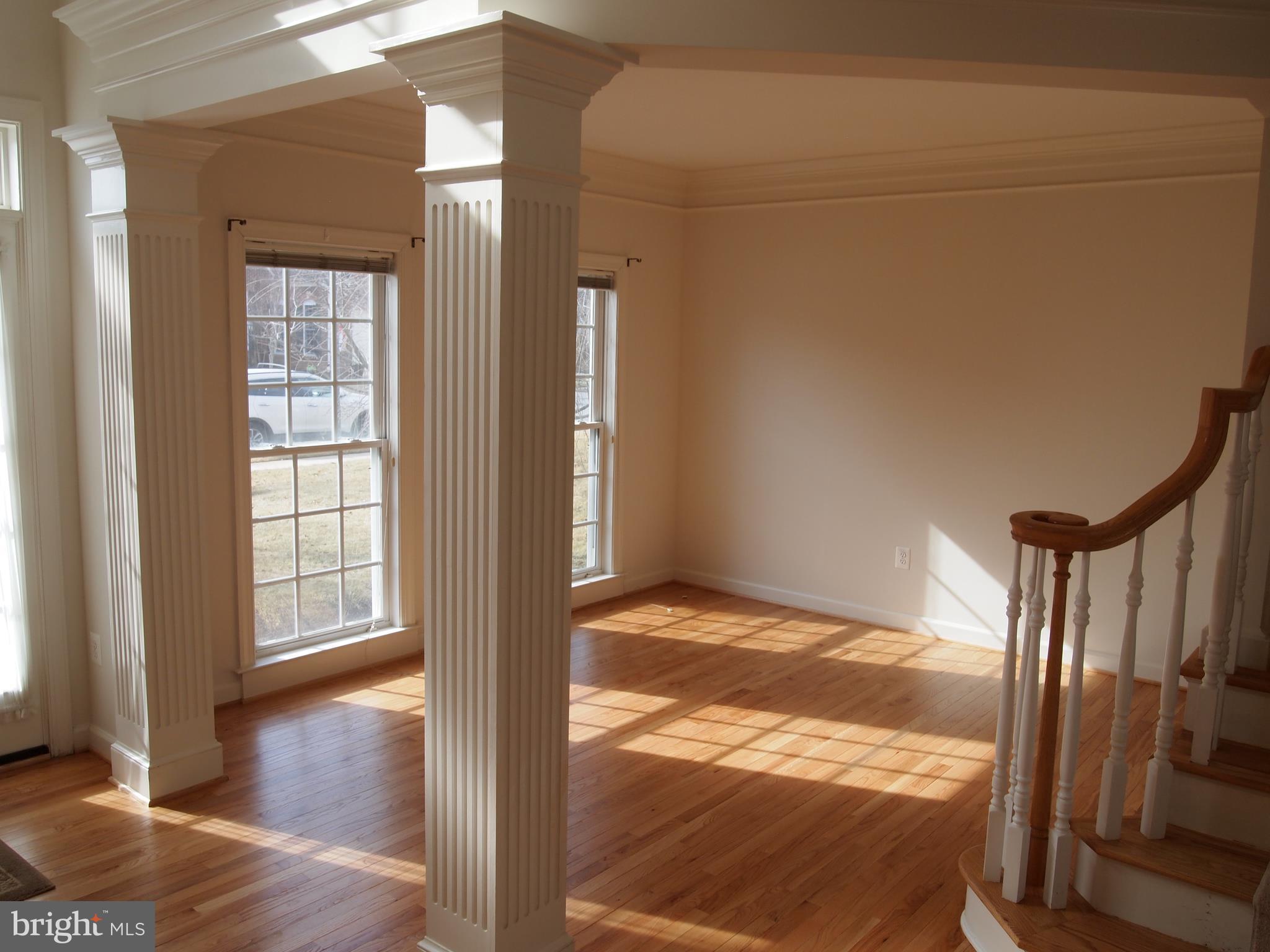 LEISURE WORLD - Residential