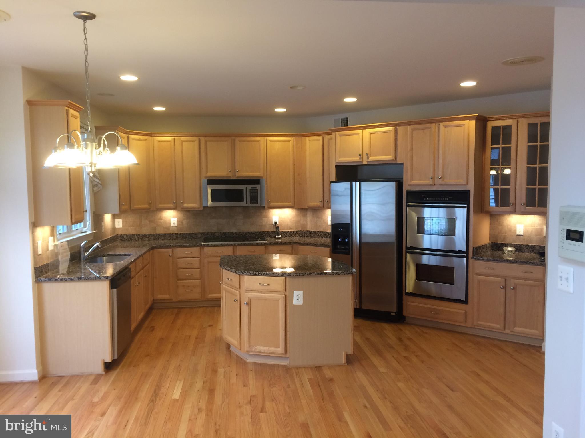 LEISURE WORLD - Residential