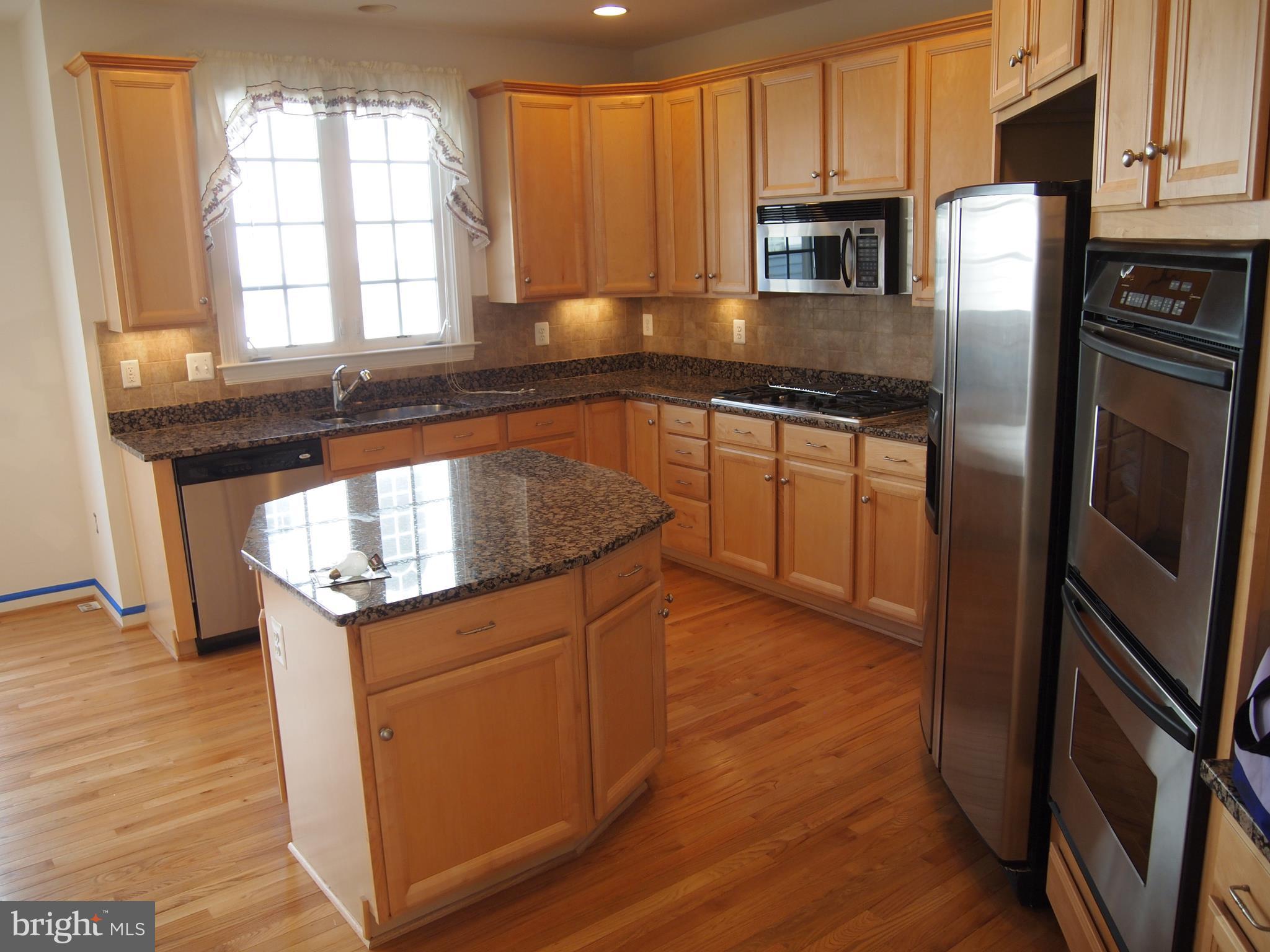 LEISURE WORLD - Residential