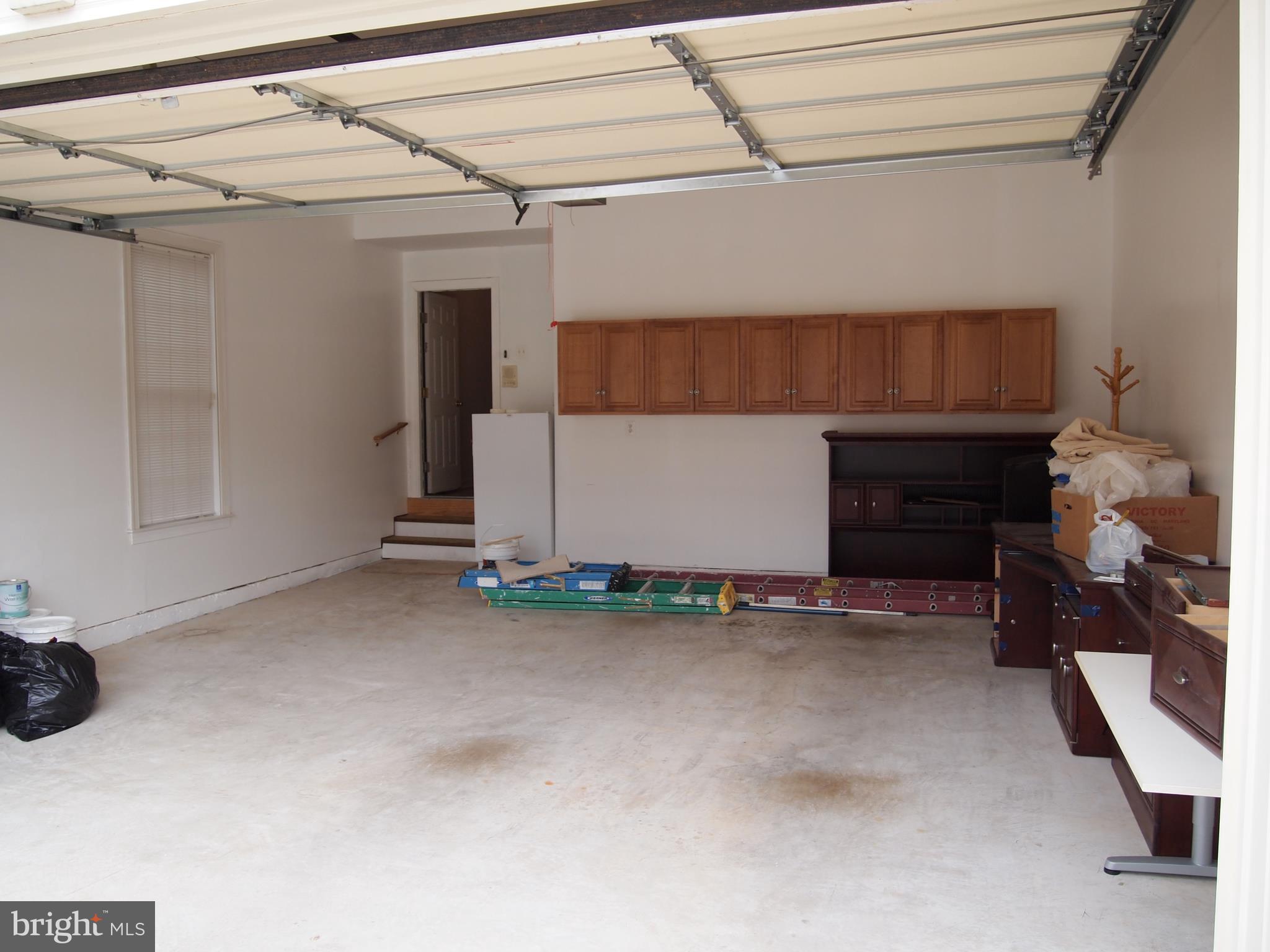 LEISURE WORLD - Residential