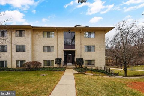 Condo For Rent - 10444 Rockville Pike Pike #102<br/> ROCKVILLE, MD 20852