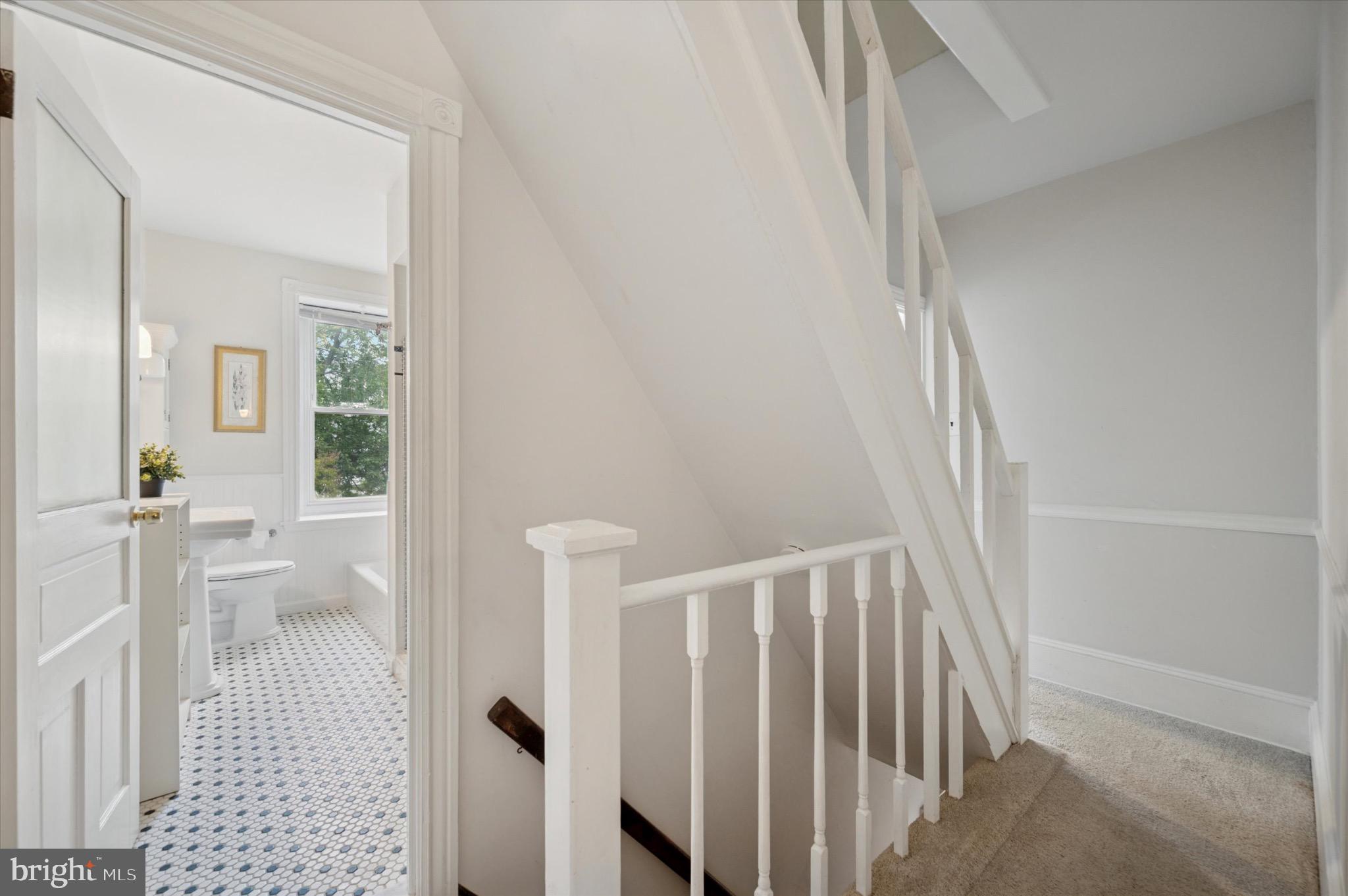 JENKINTOWN - Residential