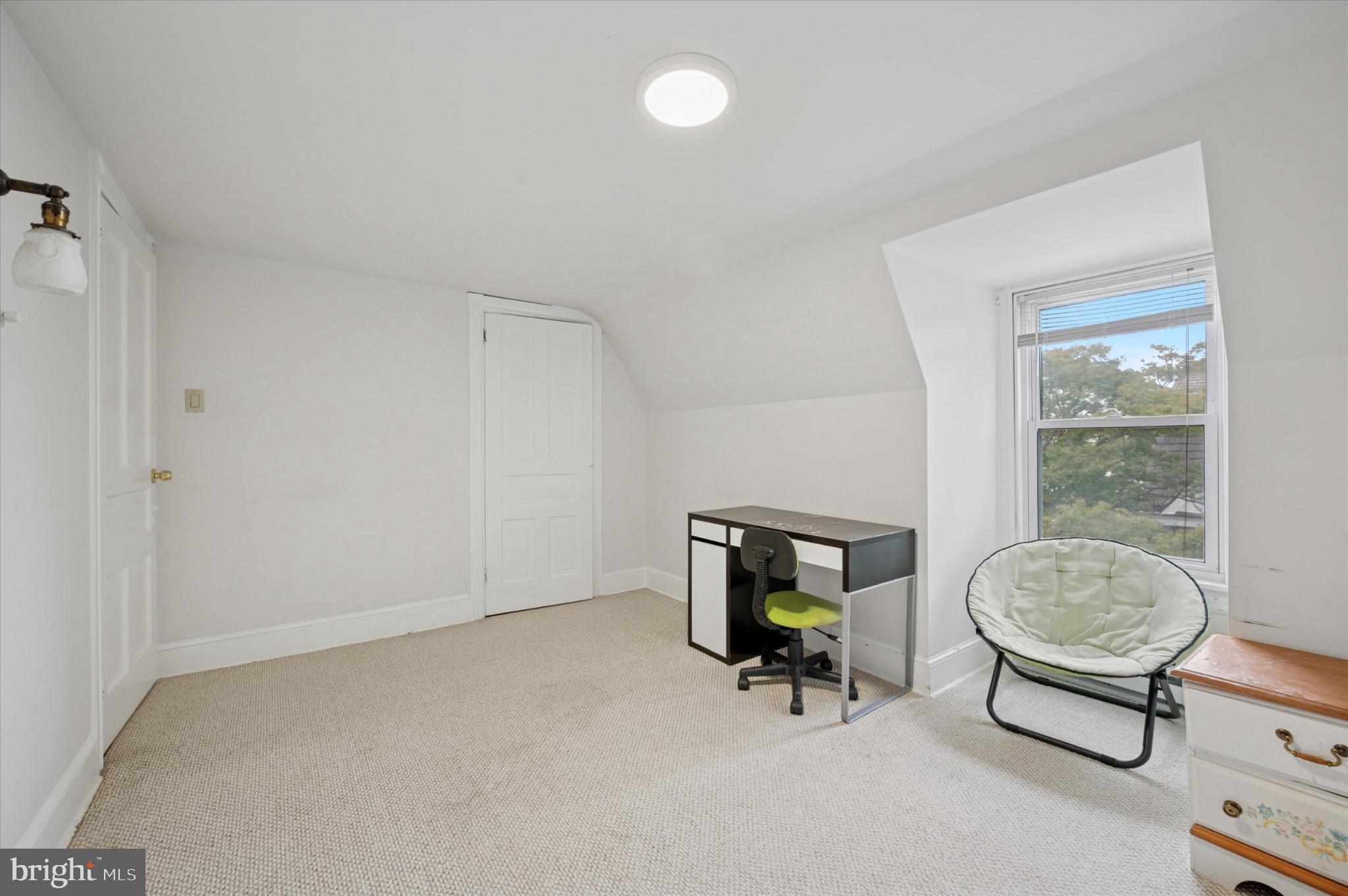 JENKINTOWN - Residential