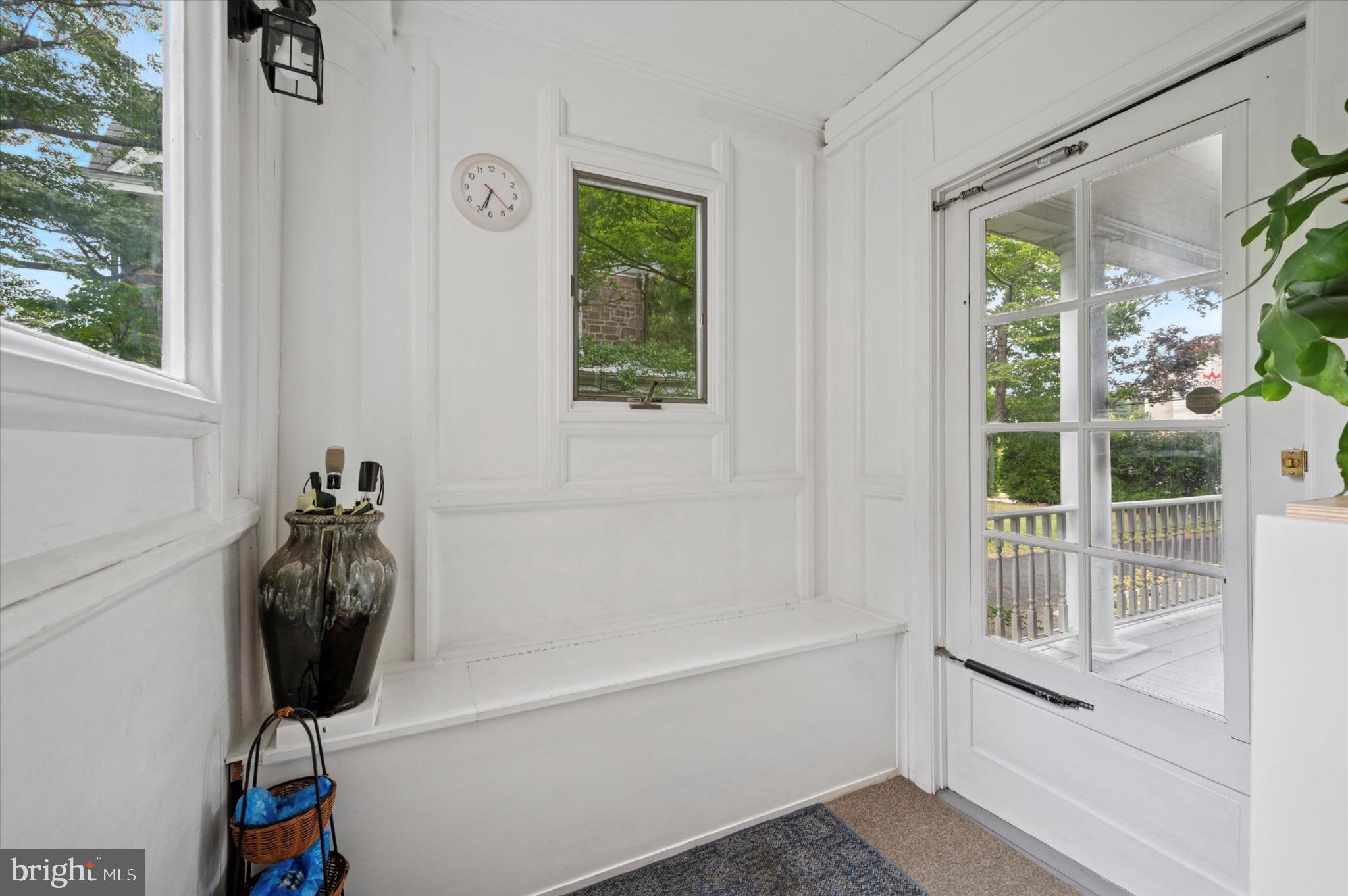 608 WASHINGTON LANE
